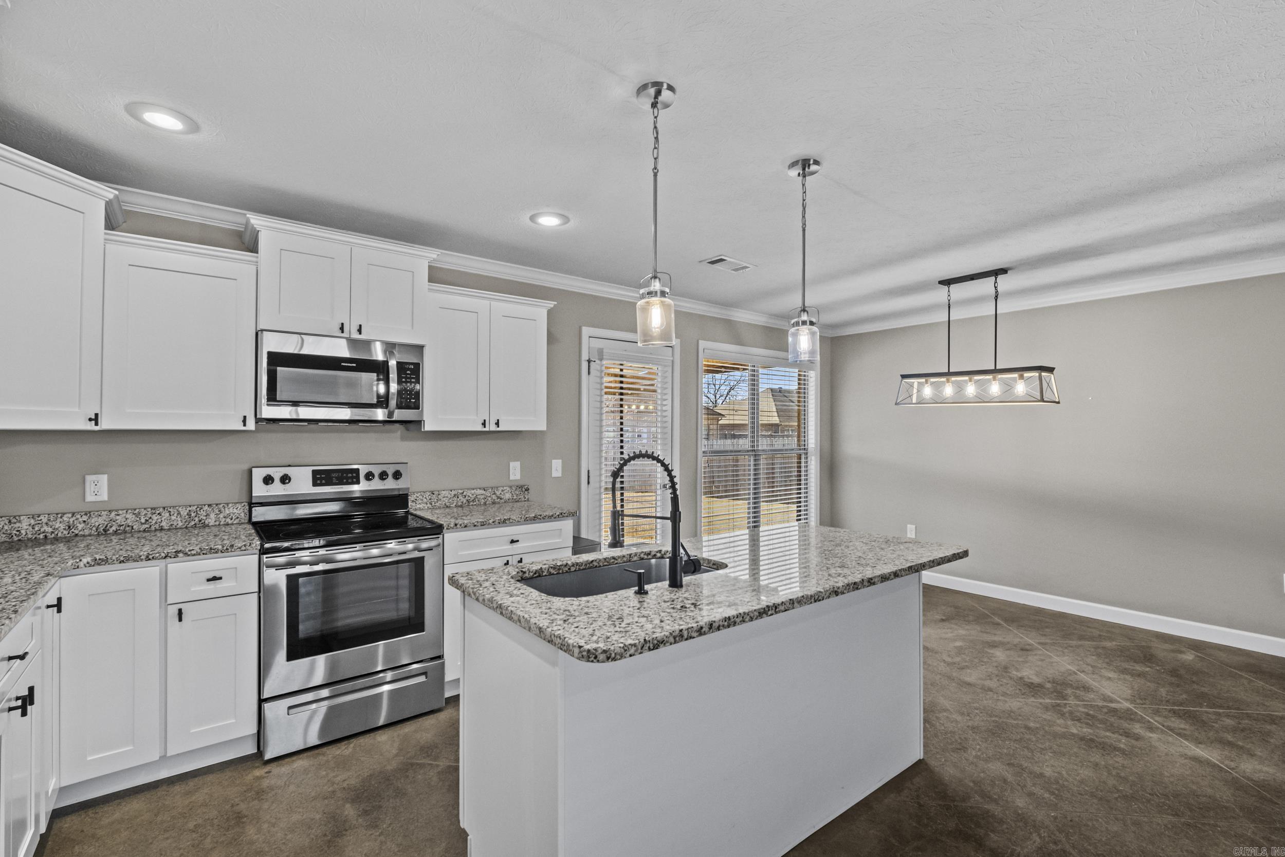 Makenna Cove - Residential