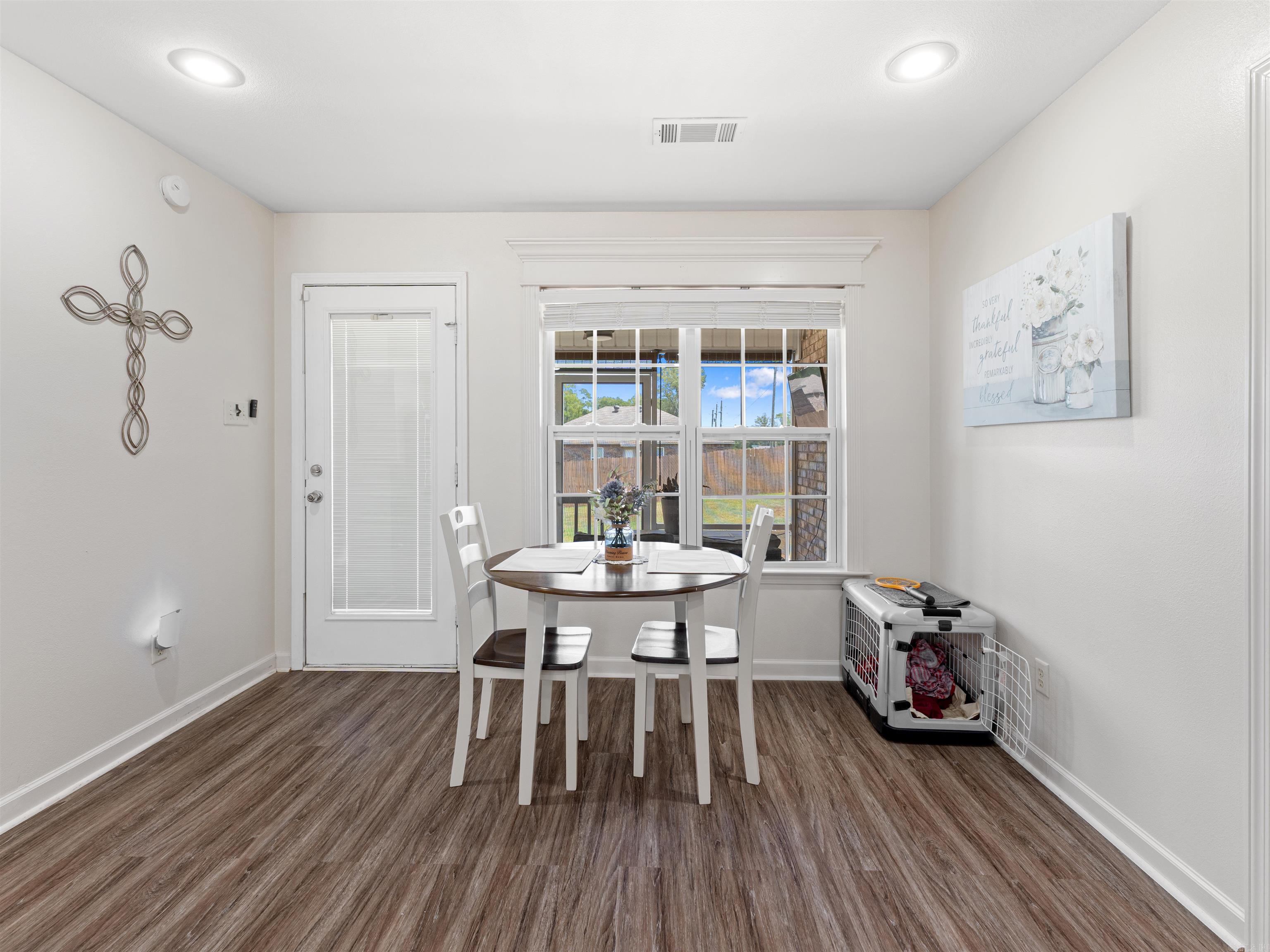 CEDAR CREEK - Residential