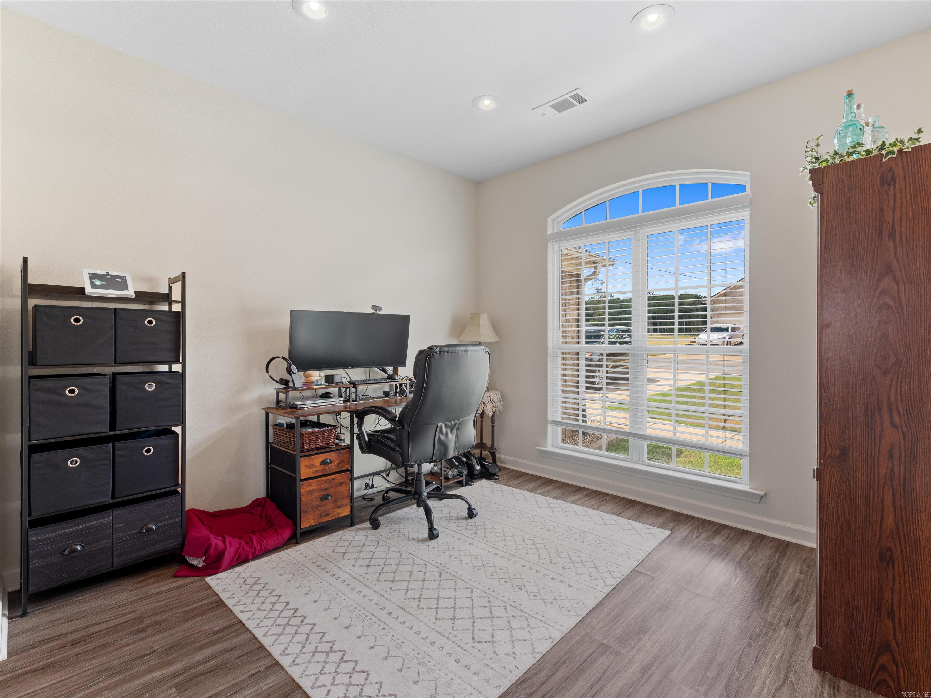 CEDAR CREEK - Residential