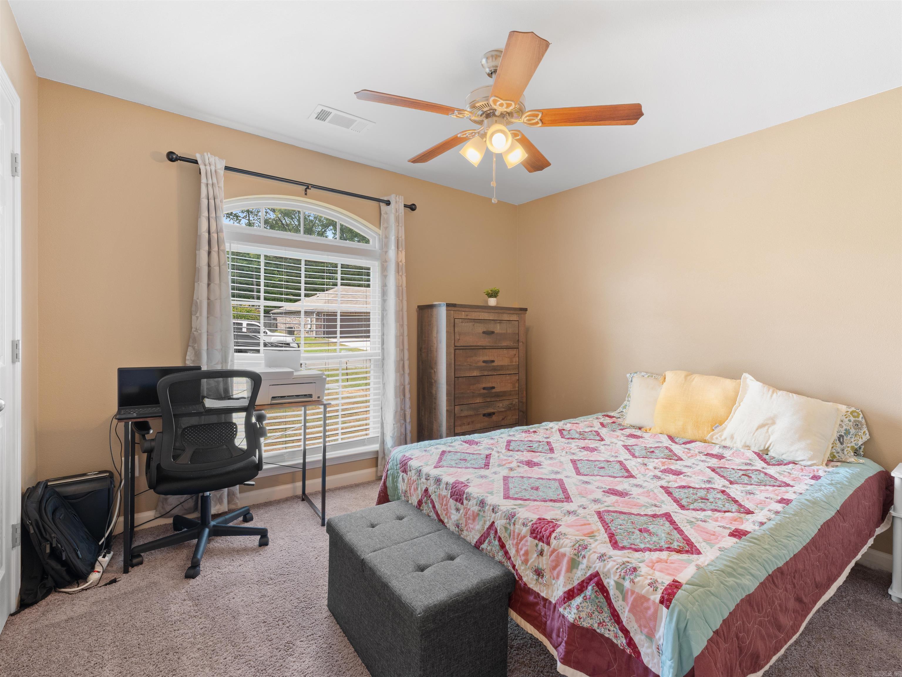 CEDAR CREEK - Residential