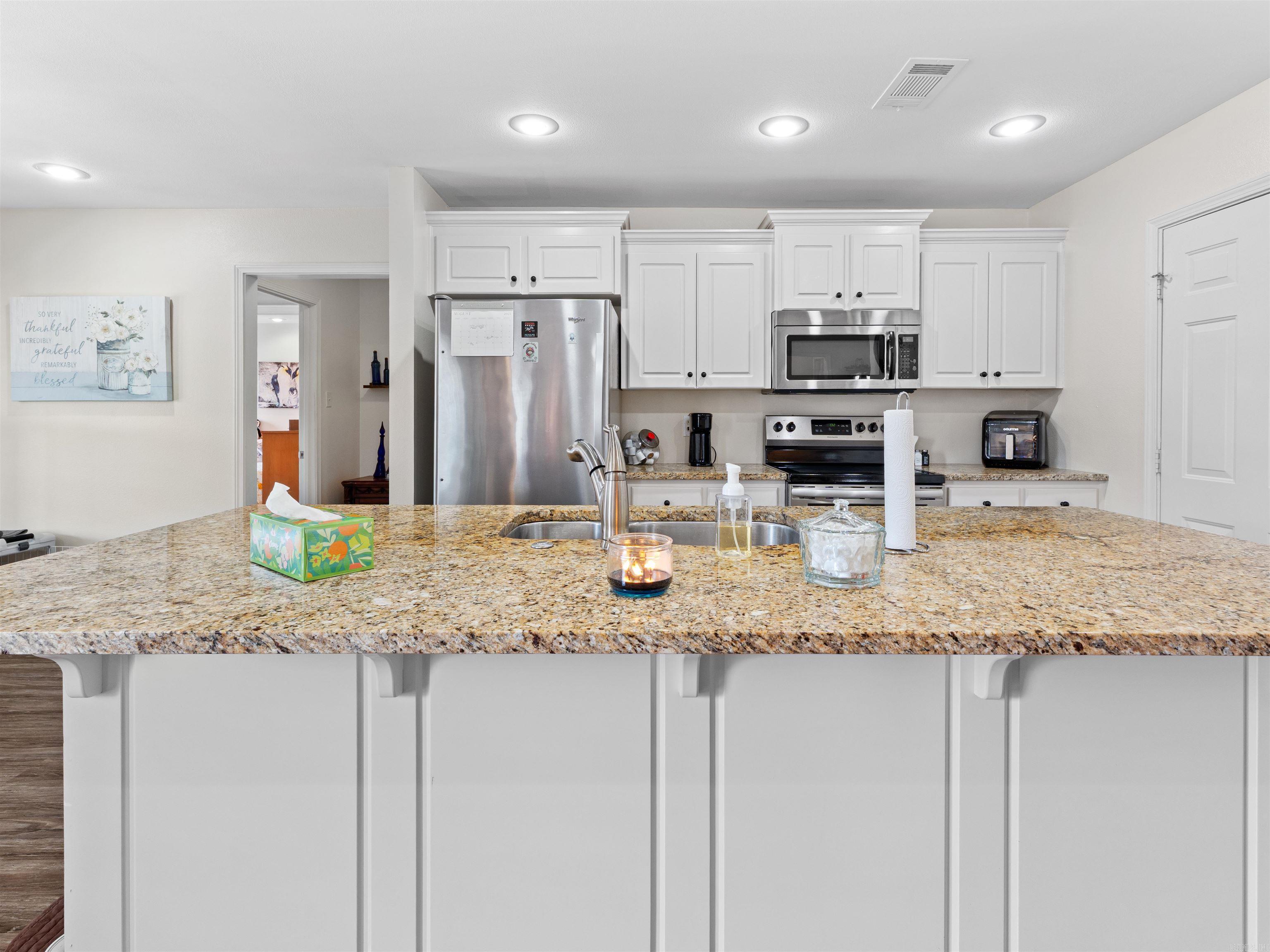 CEDAR CREEK - Residential