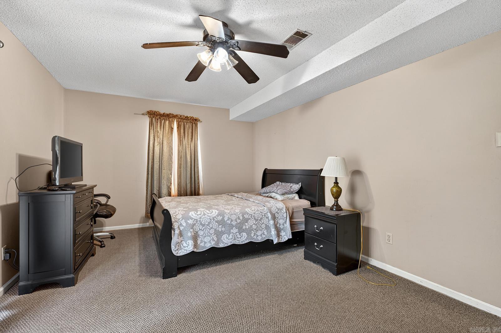 PARKWAY PLACE - Residential