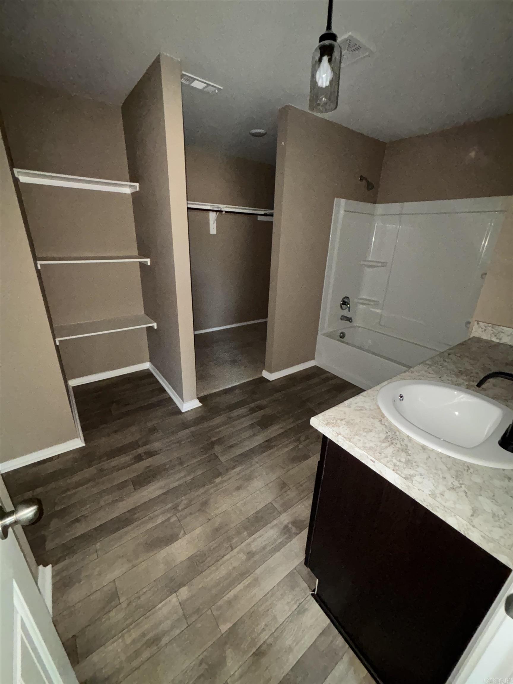 SOUTHFORK S/D - Residential