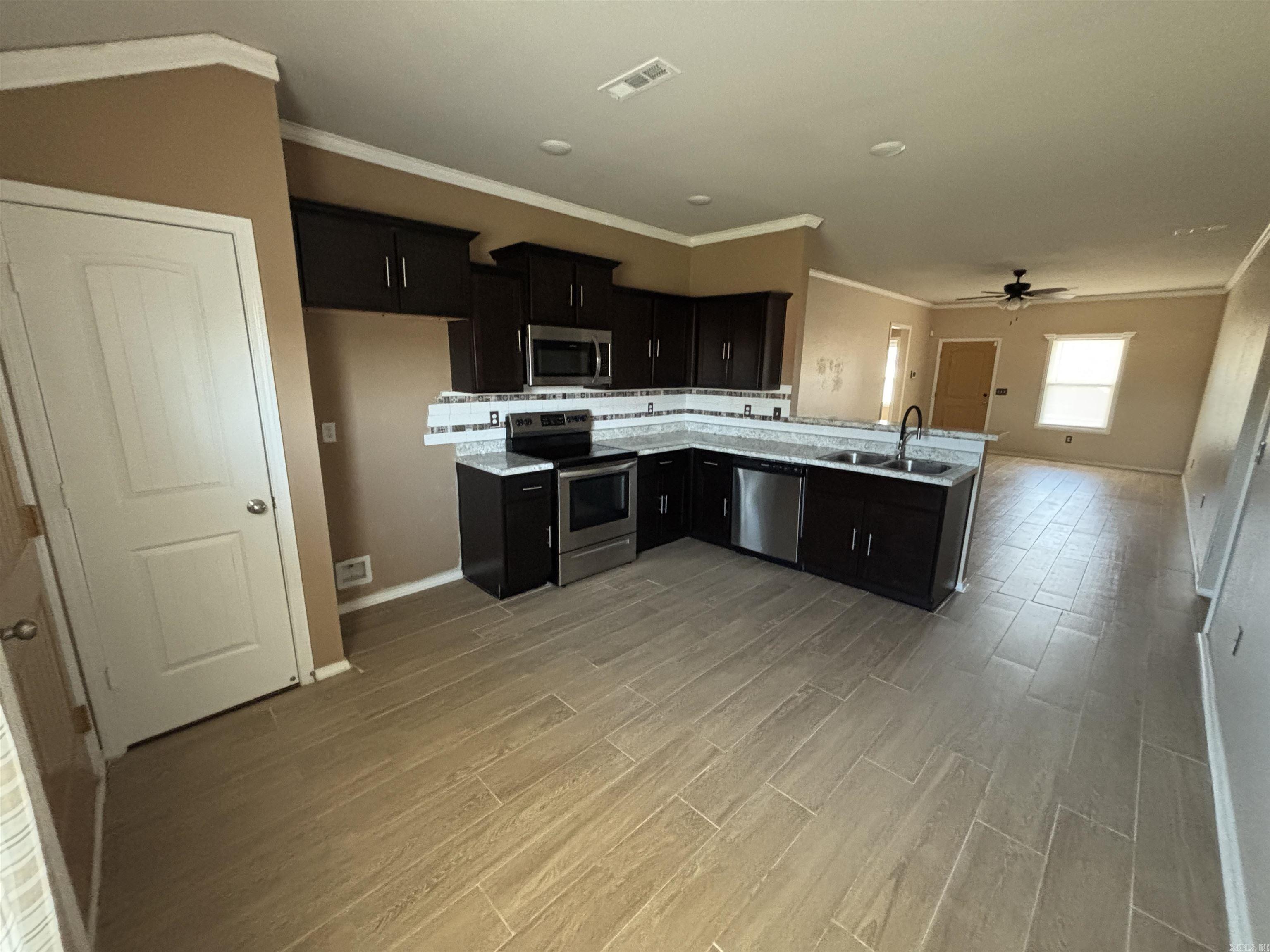 SOUTHFORK S/D - Residential