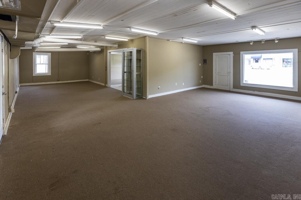 nil - Residential Lease