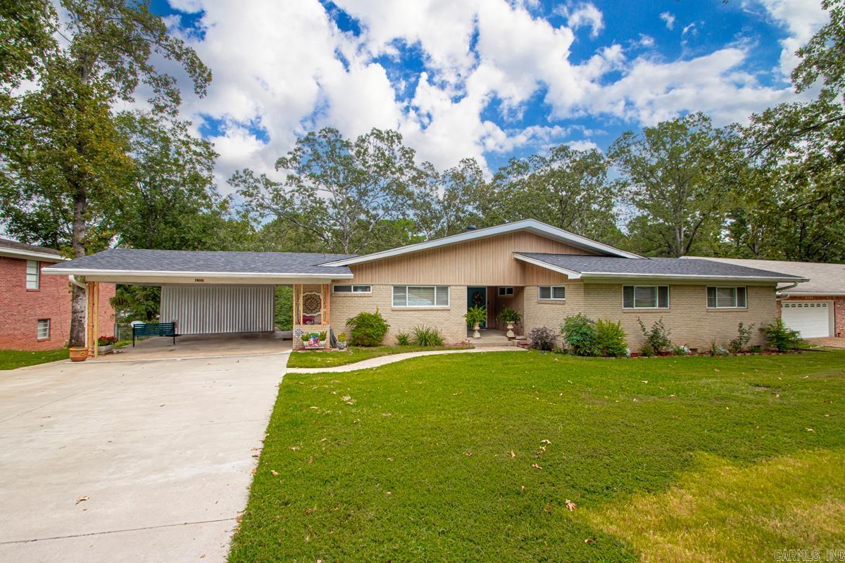 LAKEWOOD - Residential