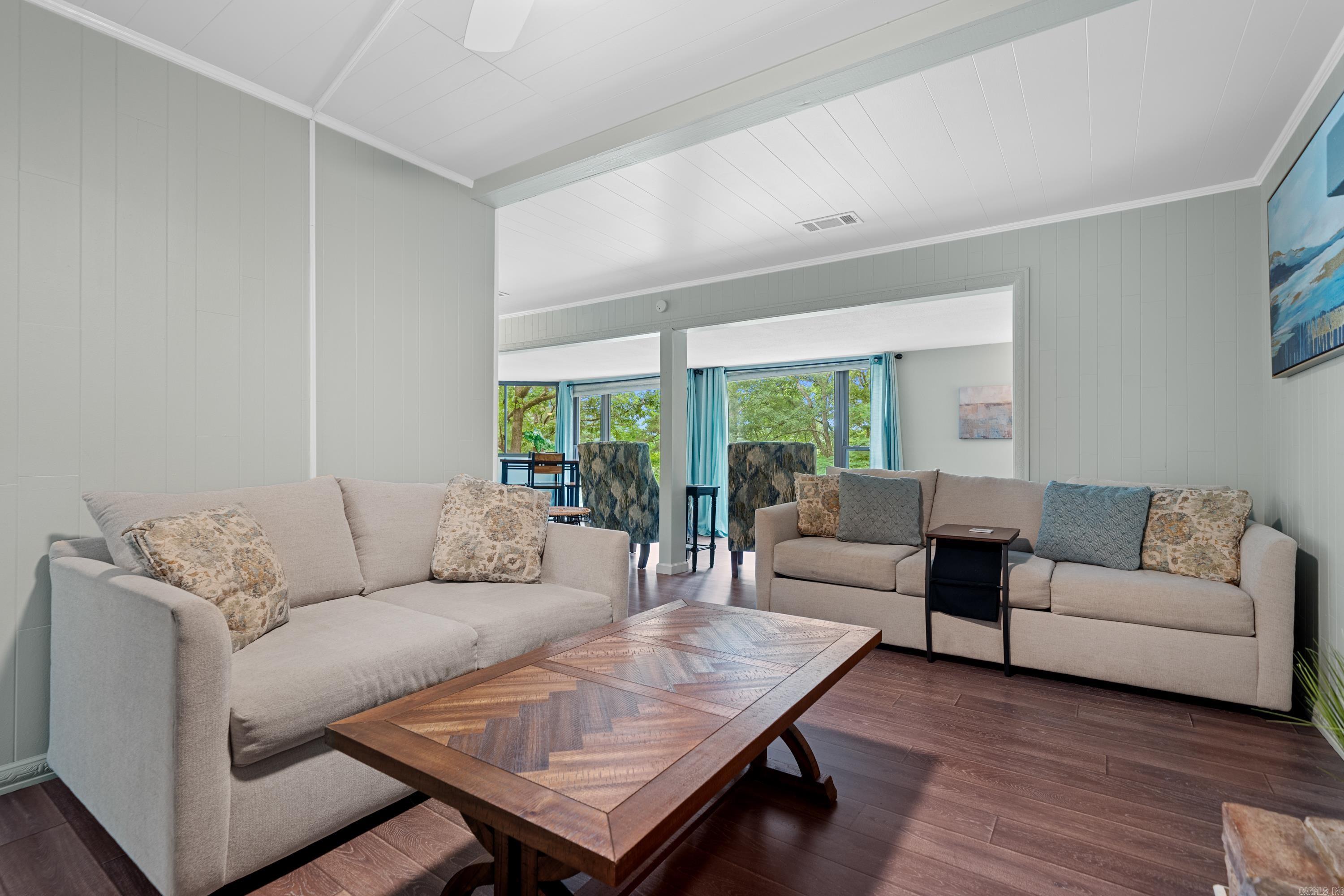 ARROWHEAD LAKE ESTATES - Residential