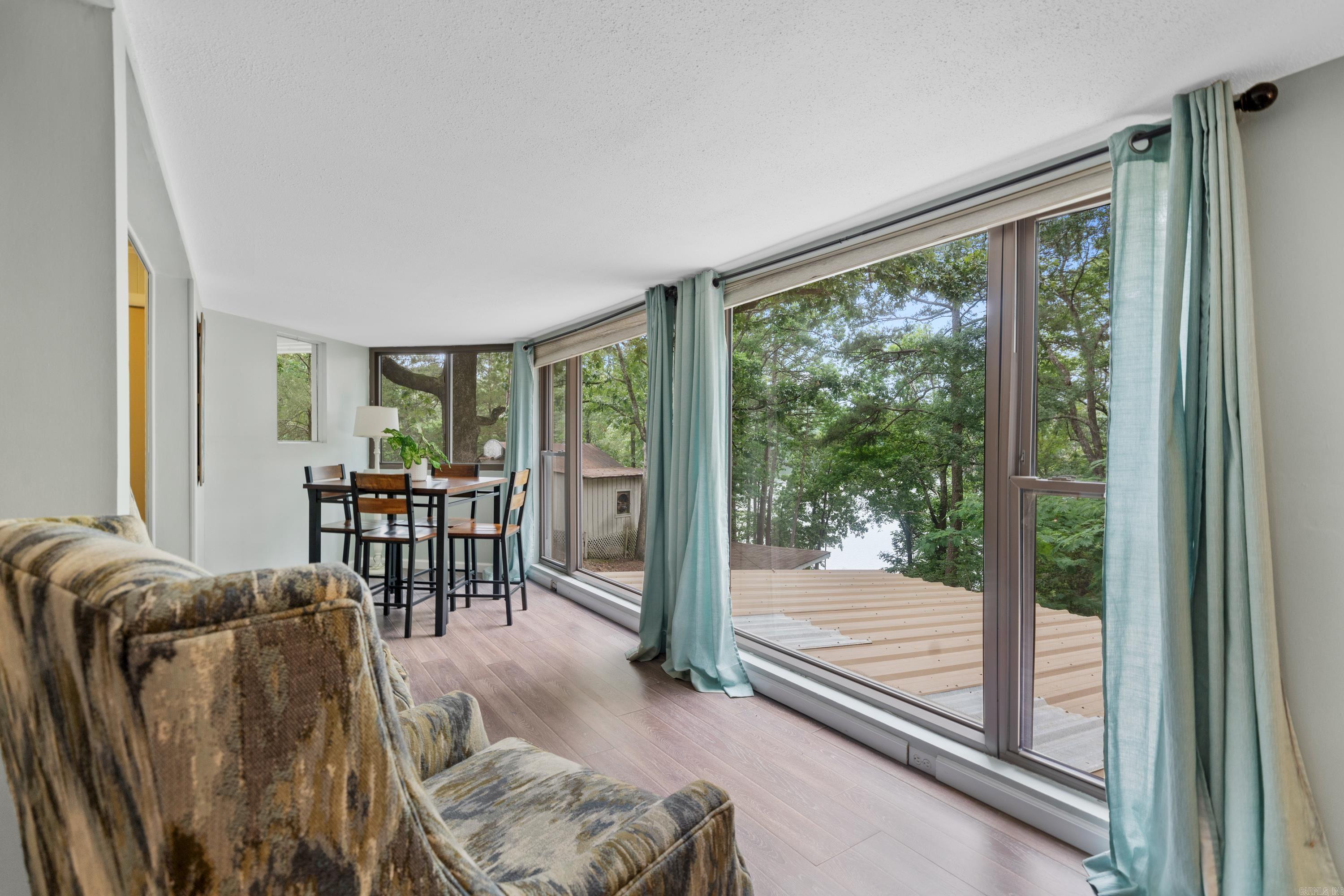 ARROWHEAD LAKE ESTATES - Residential