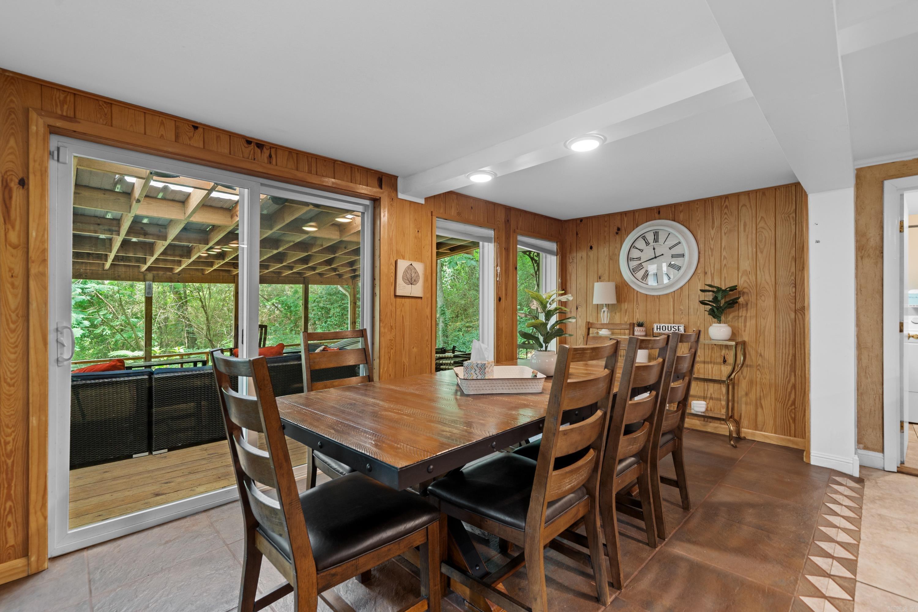 ARROWHEAD LAKE ESTATES - Residential