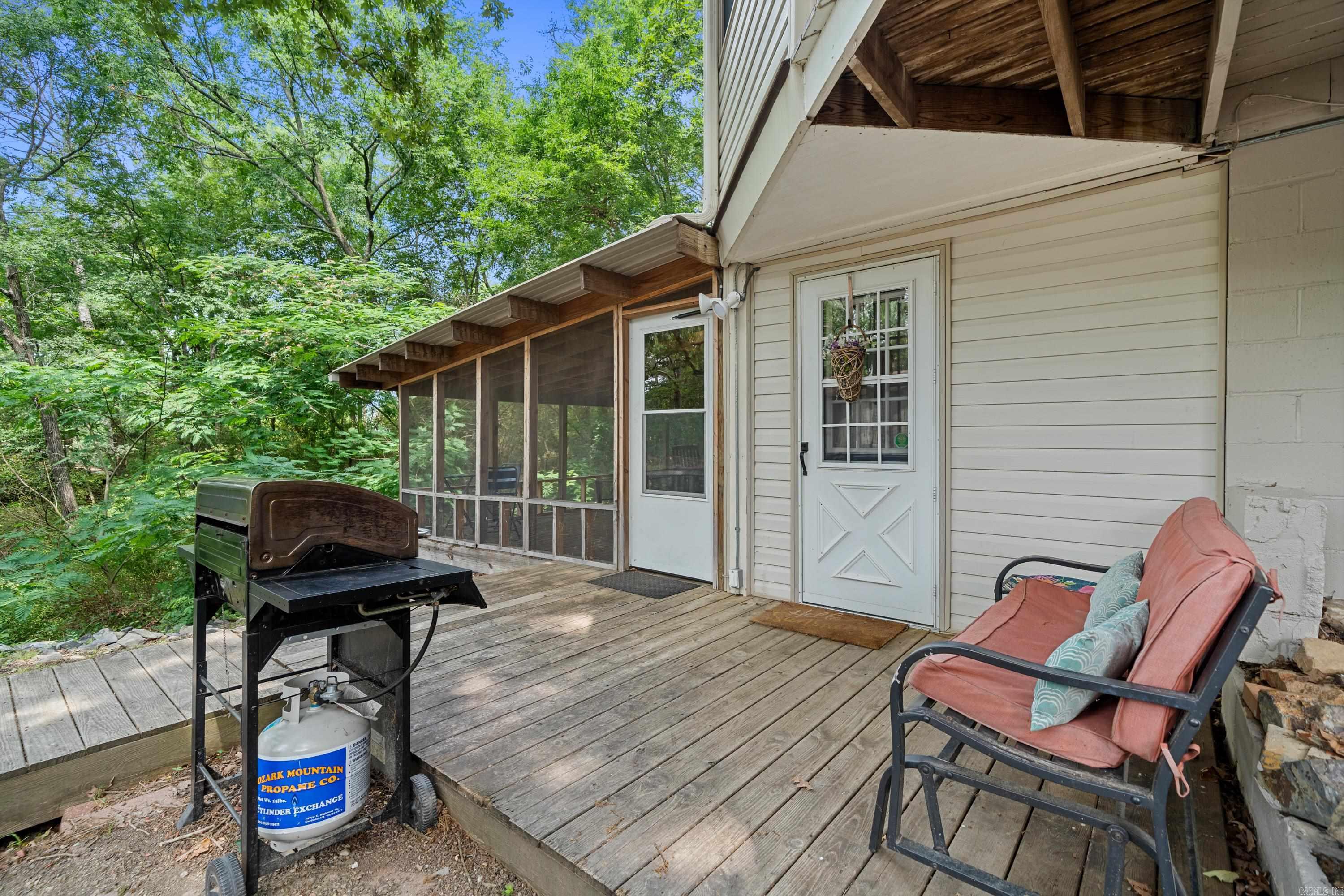 ARROWHEAD LAKE ESTATES - Residential