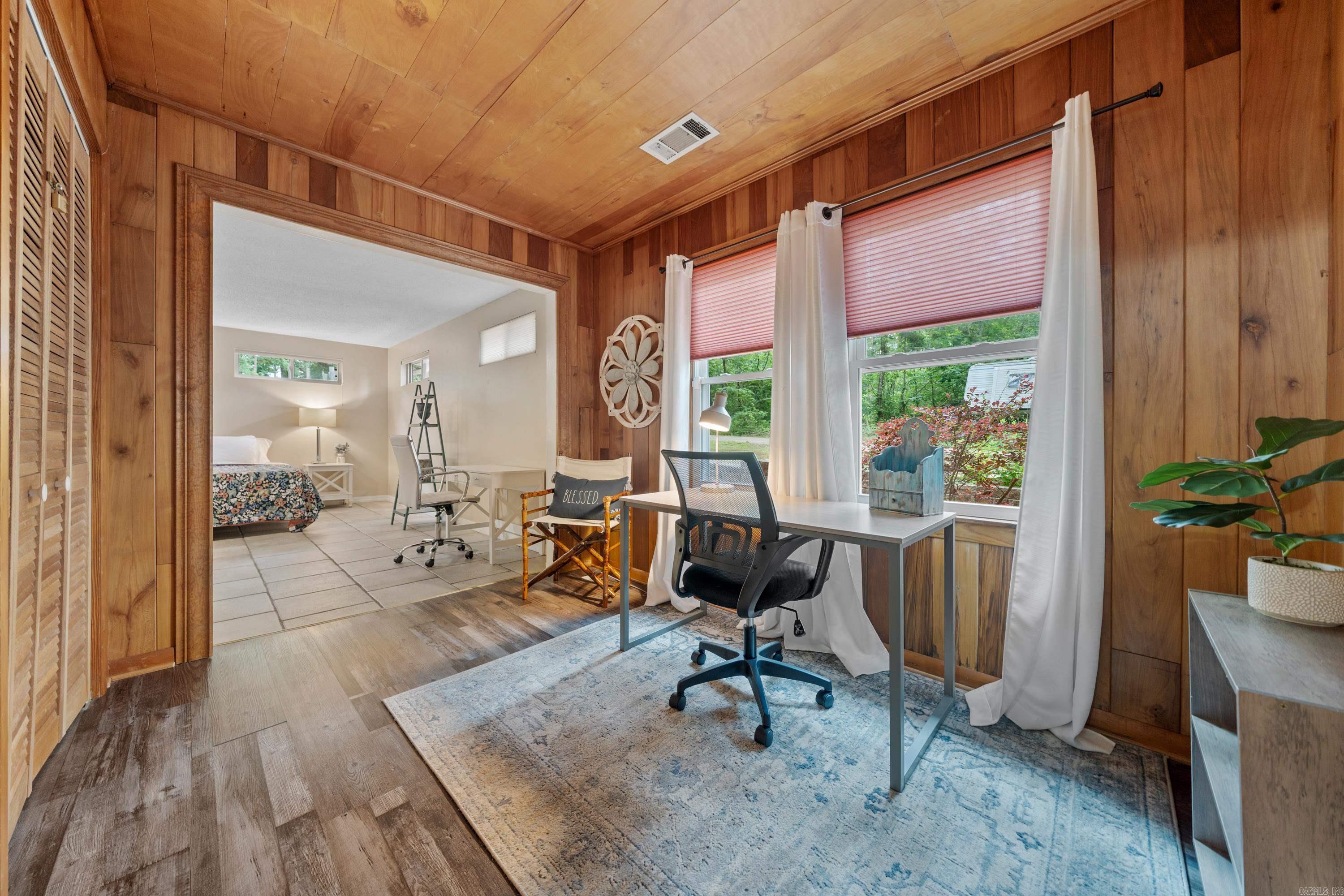 ARROWHEAD LAKE ESTATES - Residential