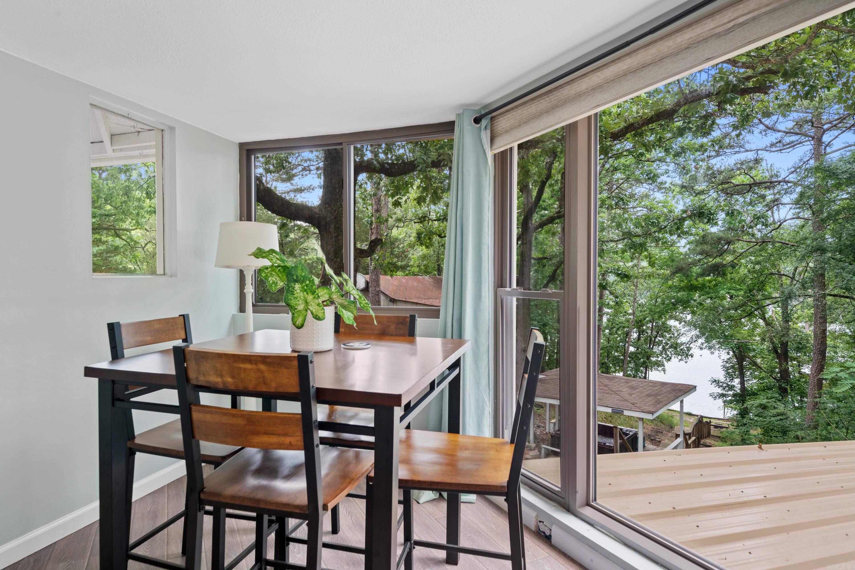 ARROWHEAD LAKE ESTATES - Residential