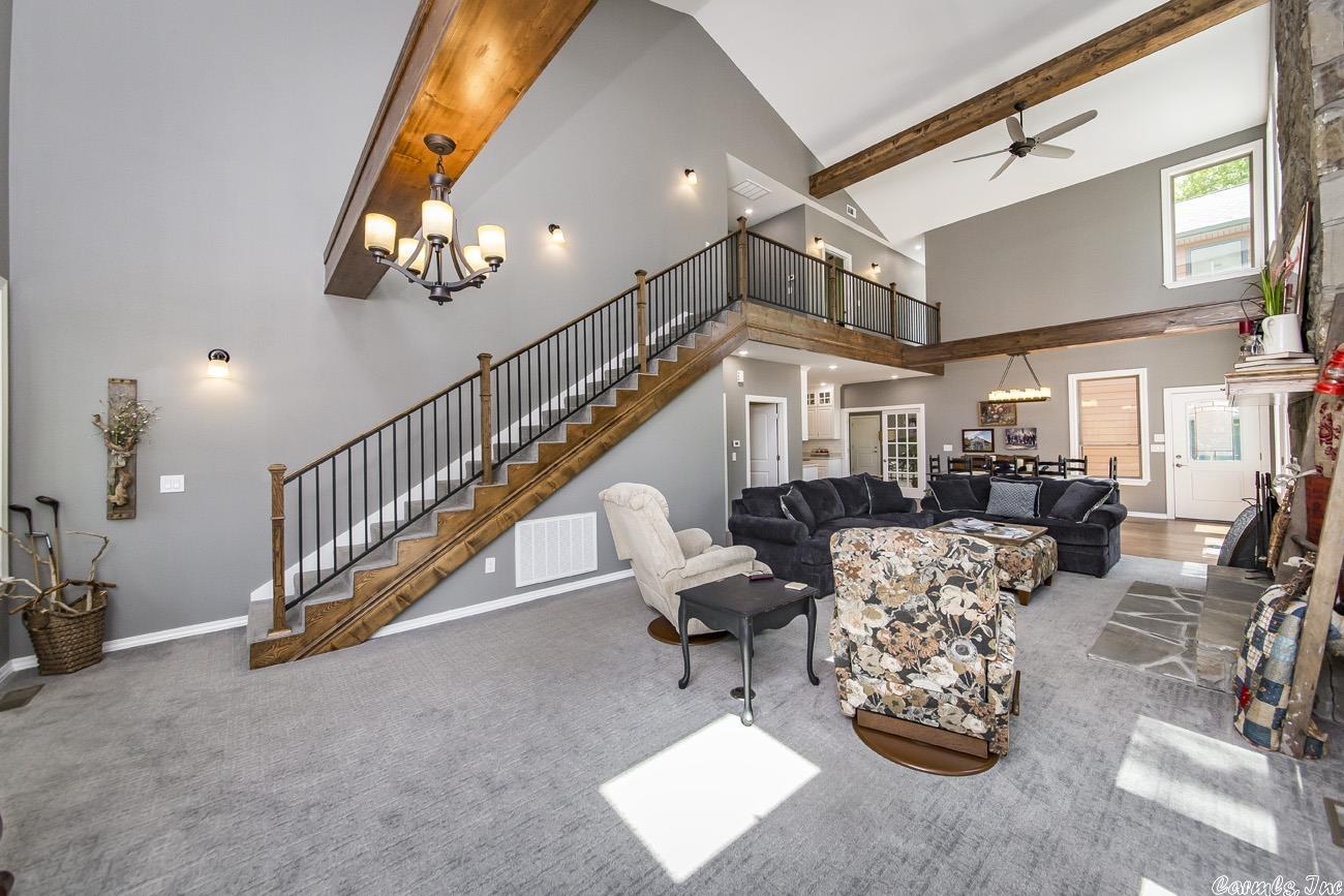 INDIAN HILLS - Residential