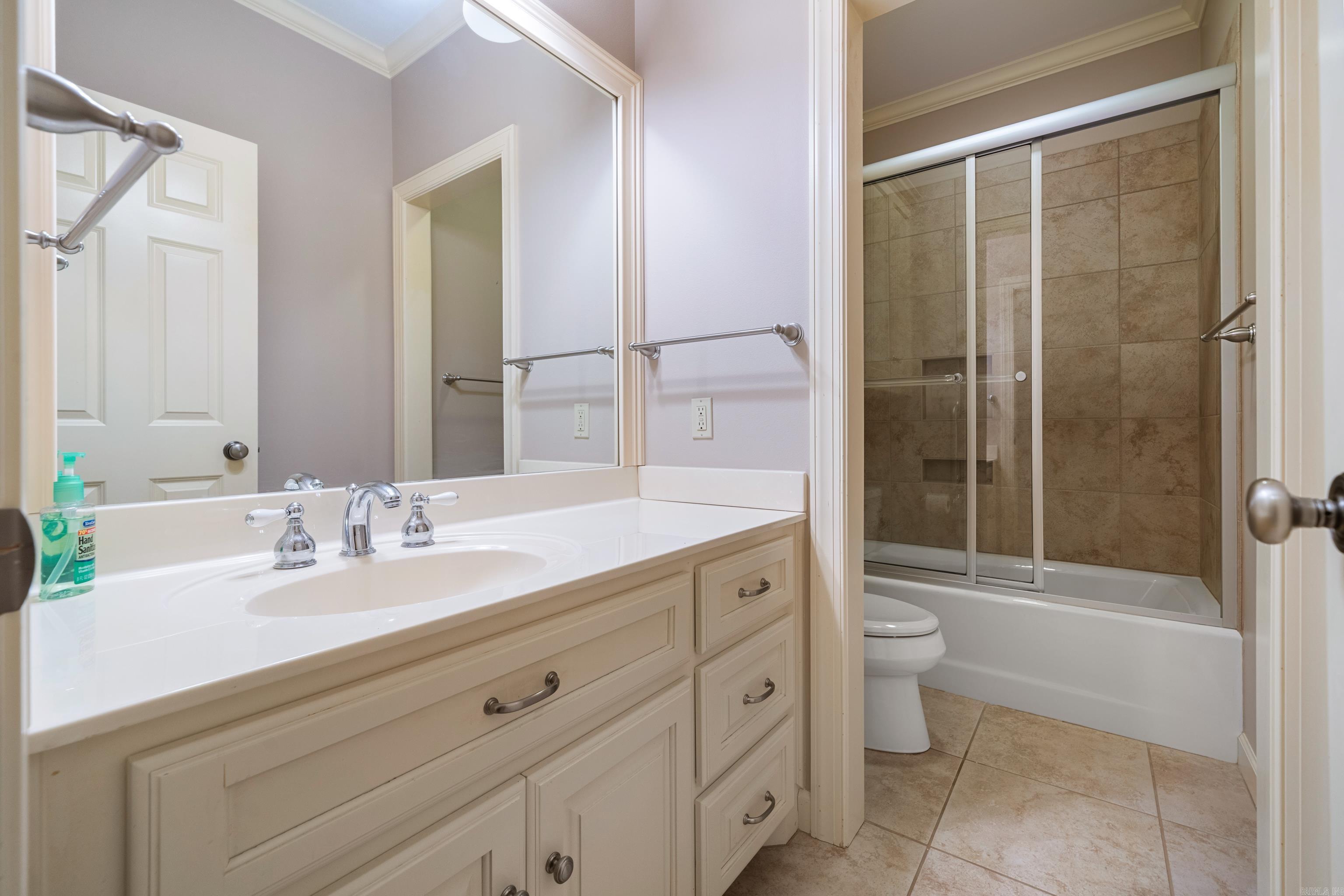 LAKE FOREST SHORES - Residential