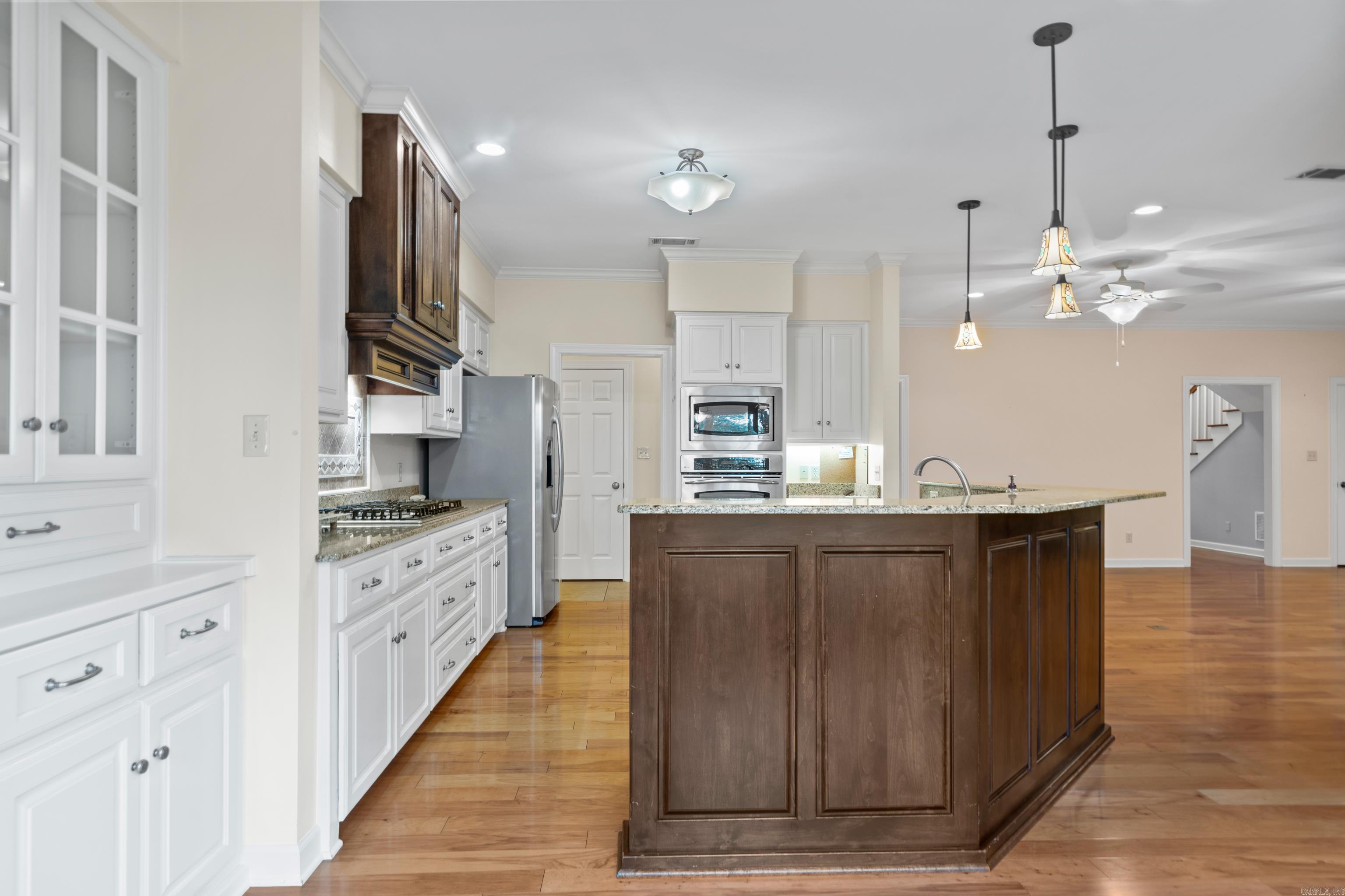 LAKE FOREST SHORES - Residential