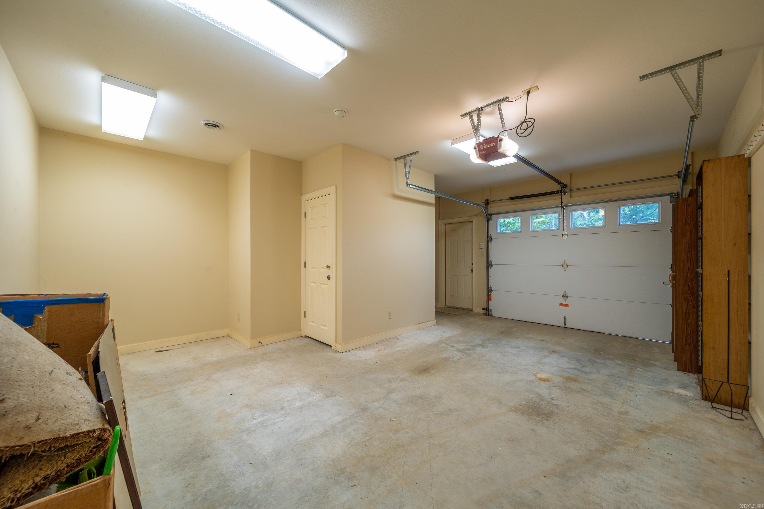 LAKE FOREST SHORES - Residential