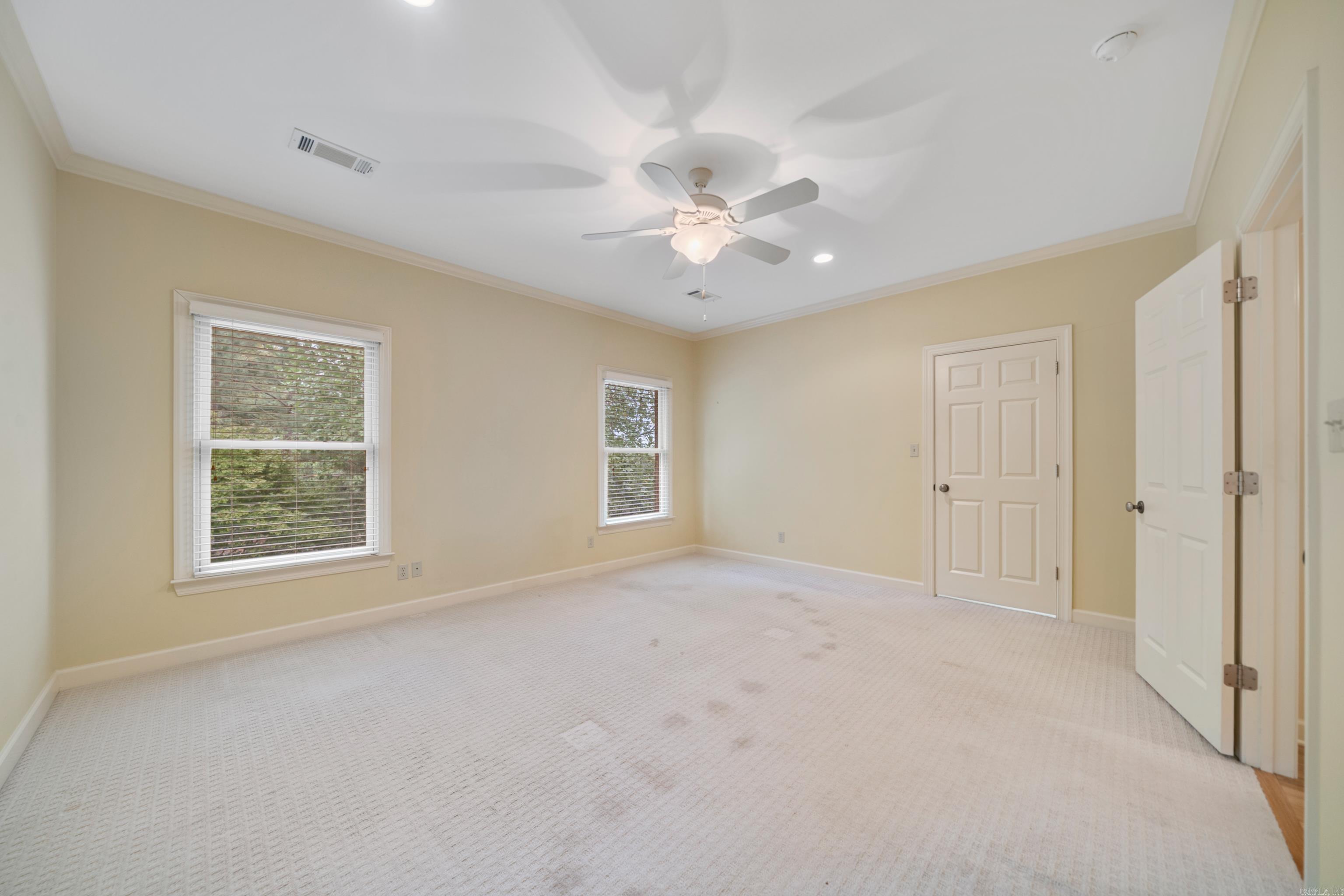 LAKE FOREST SHORES - Residential