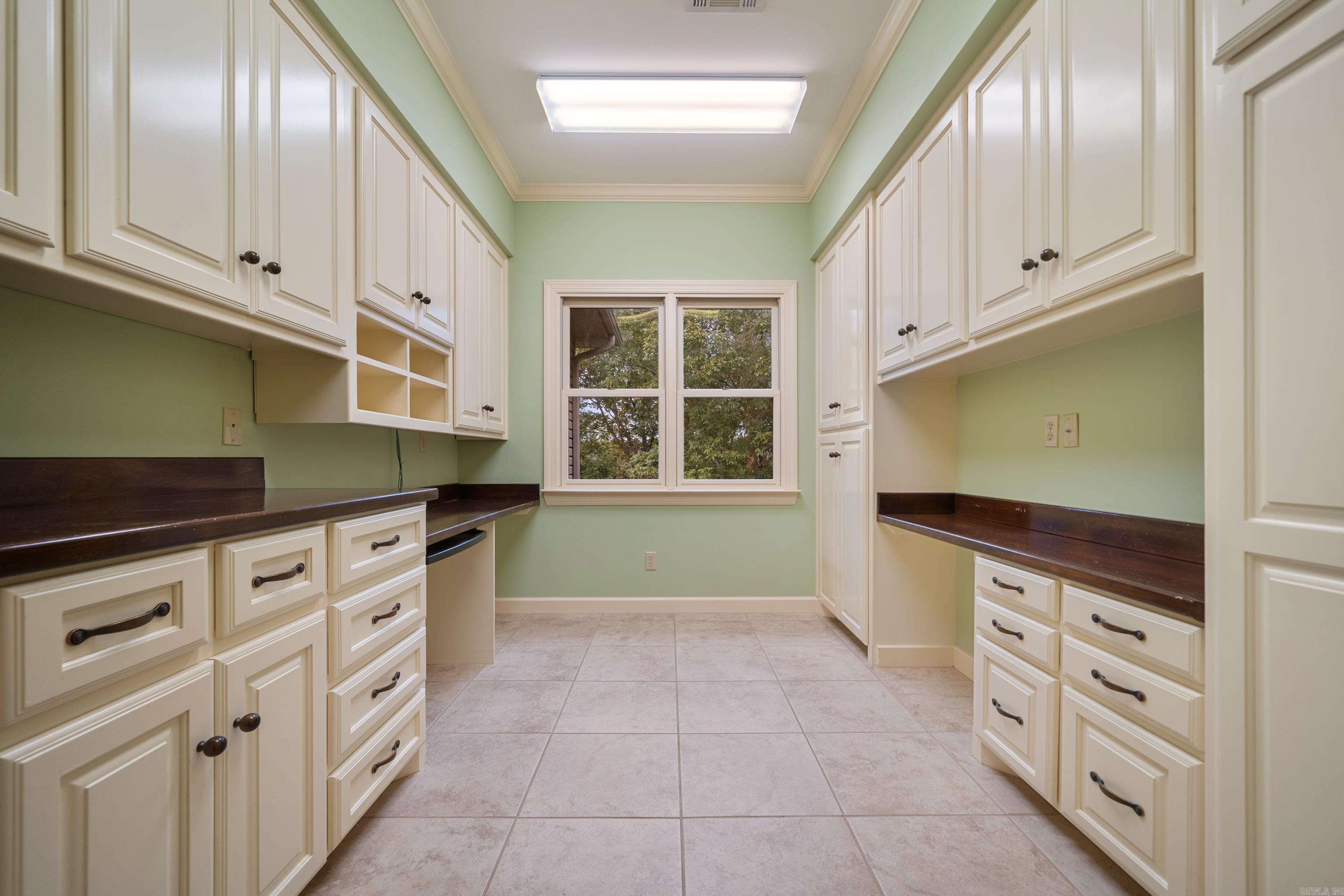 LAKE FOREST SHORES - Residential