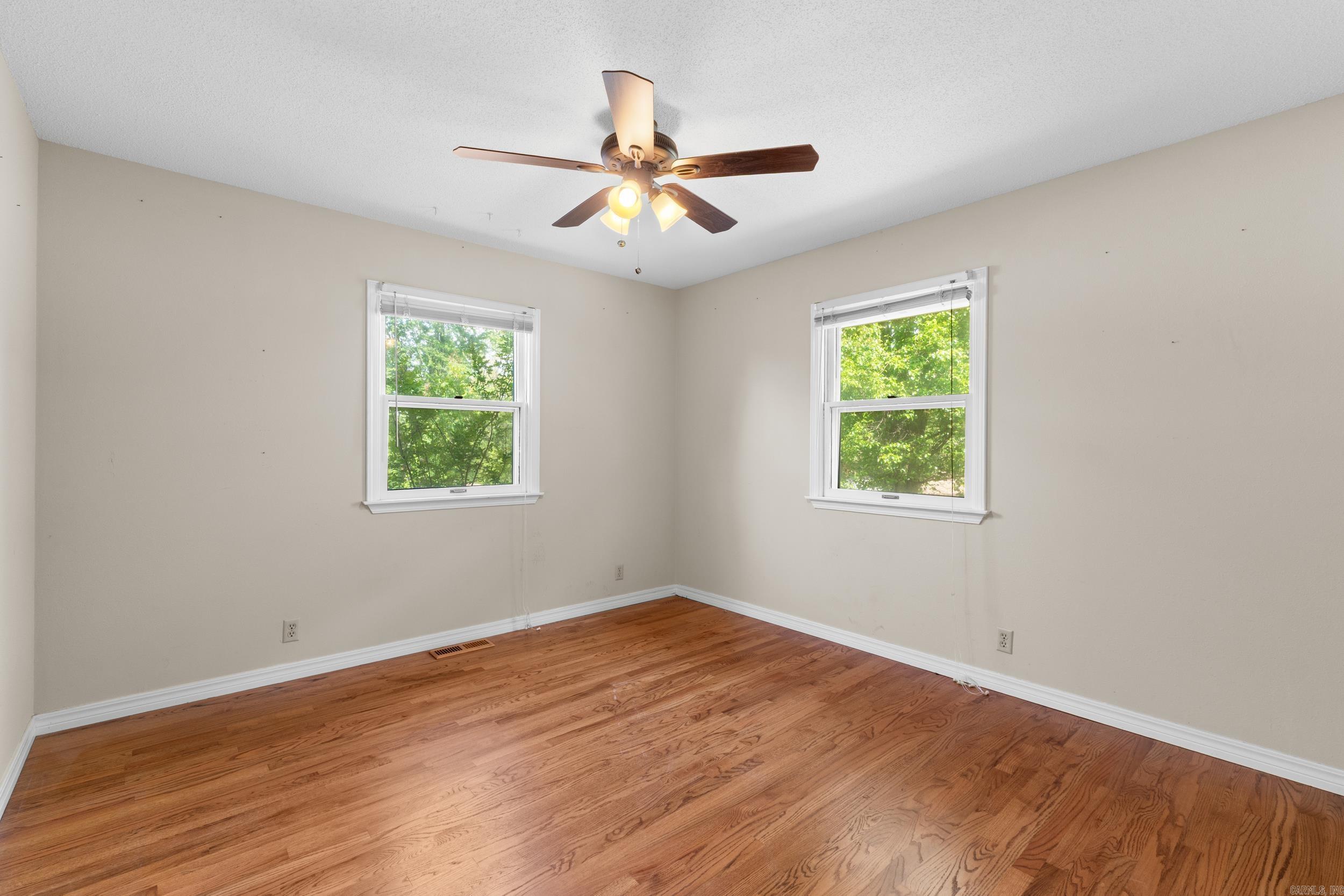 HIGH CHAPERAL - Residential