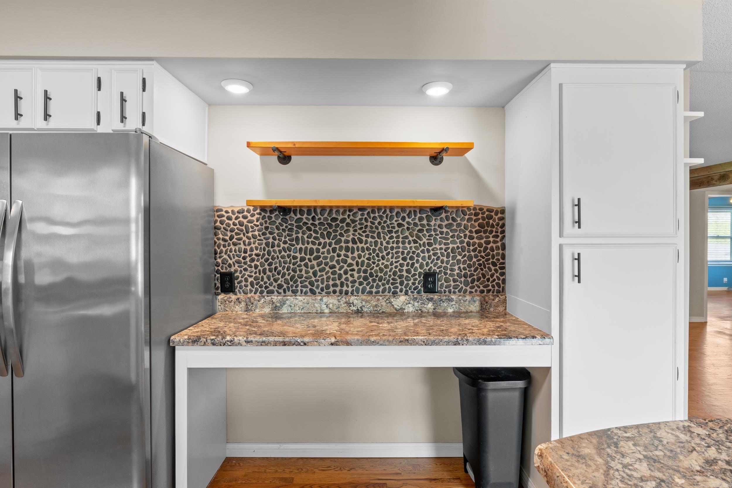 HIGH CHAPERAL - Residential