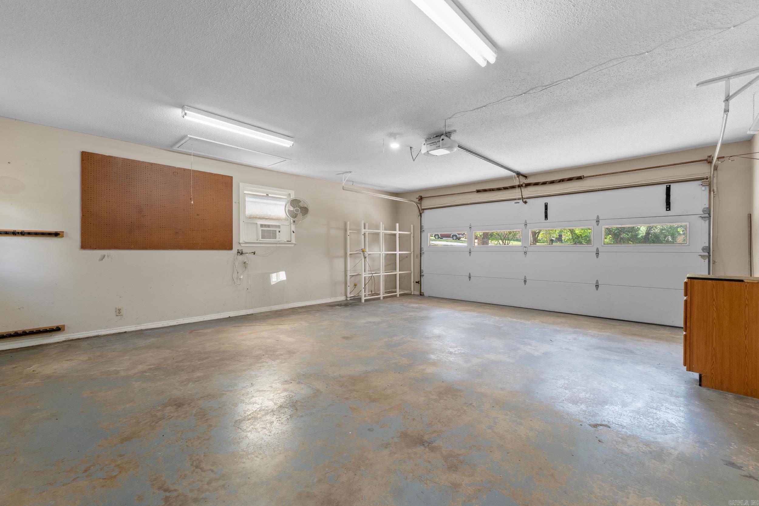 HIGH CHAPERAL - Residential