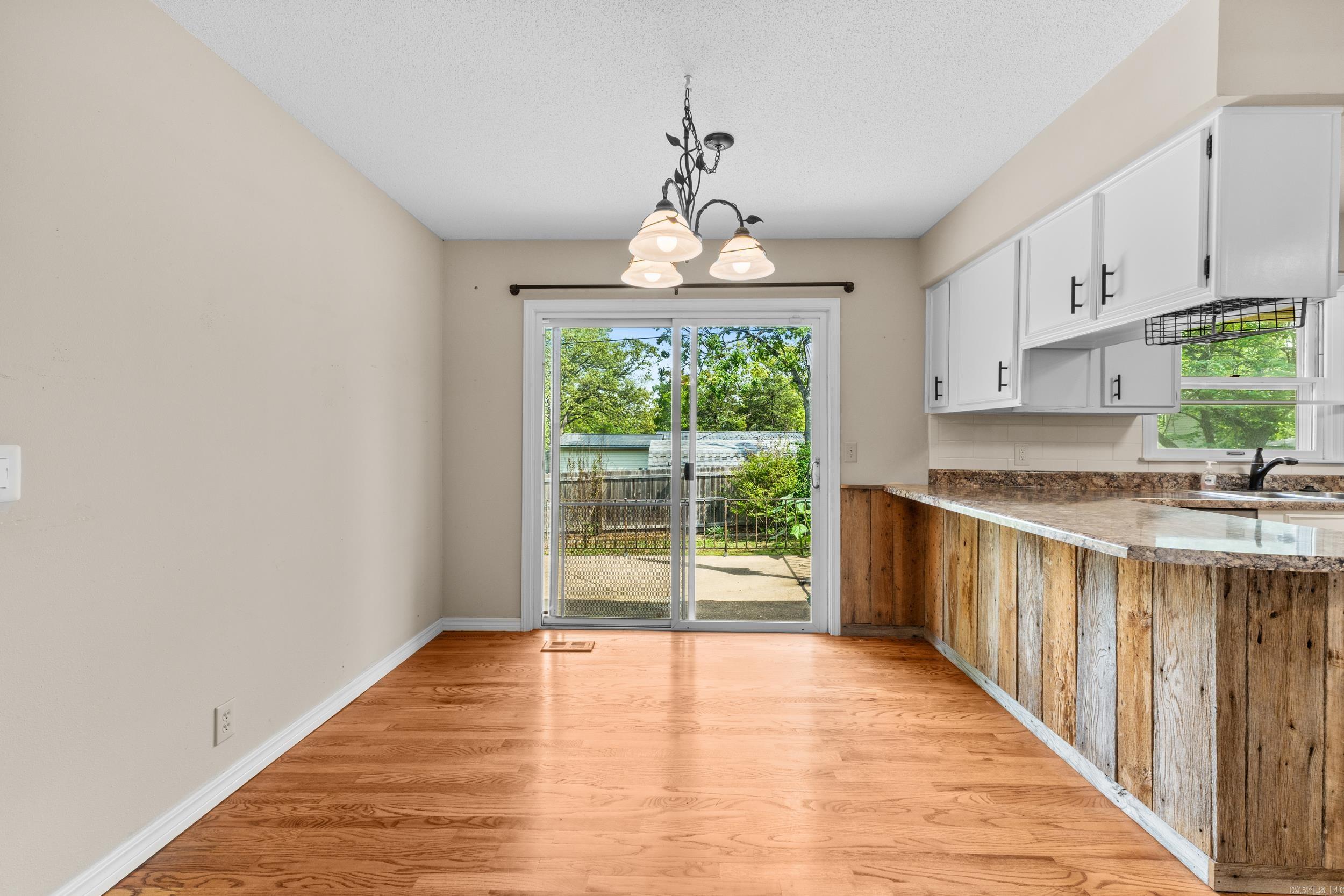 HIGH CHAPERAL - Residential