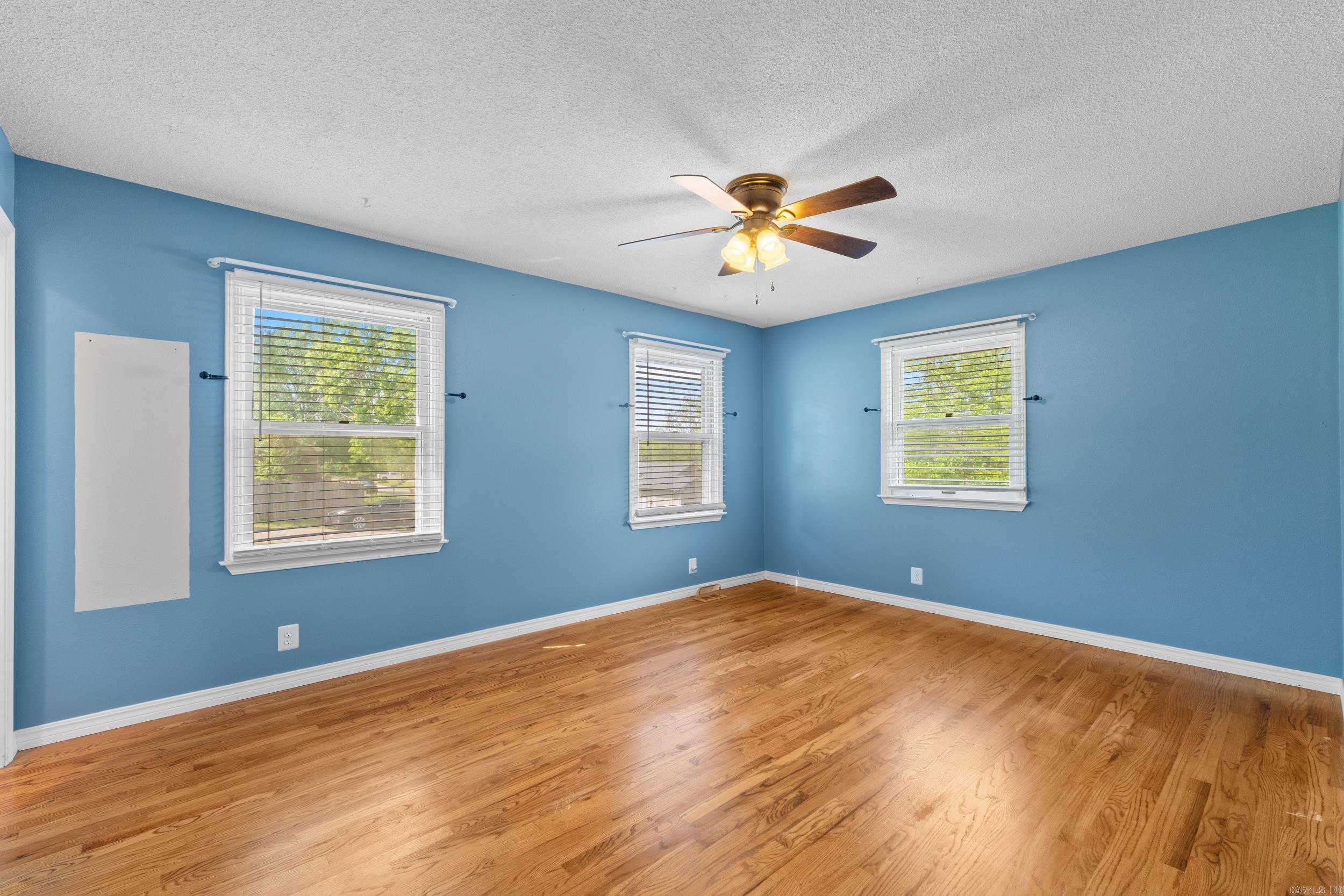 HIGH CHAPERAL - Residential