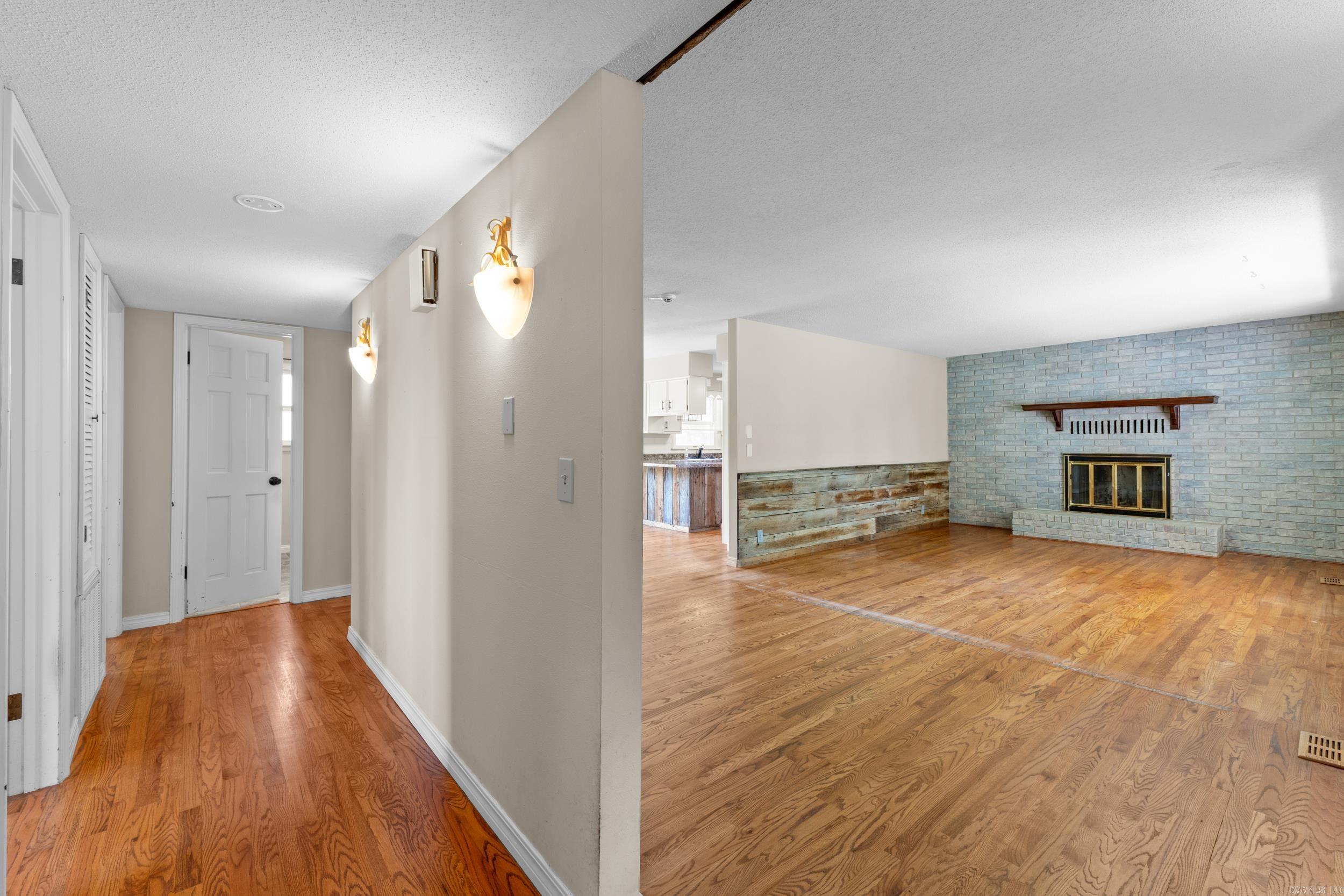 HIGH CHAPERAL - Residential