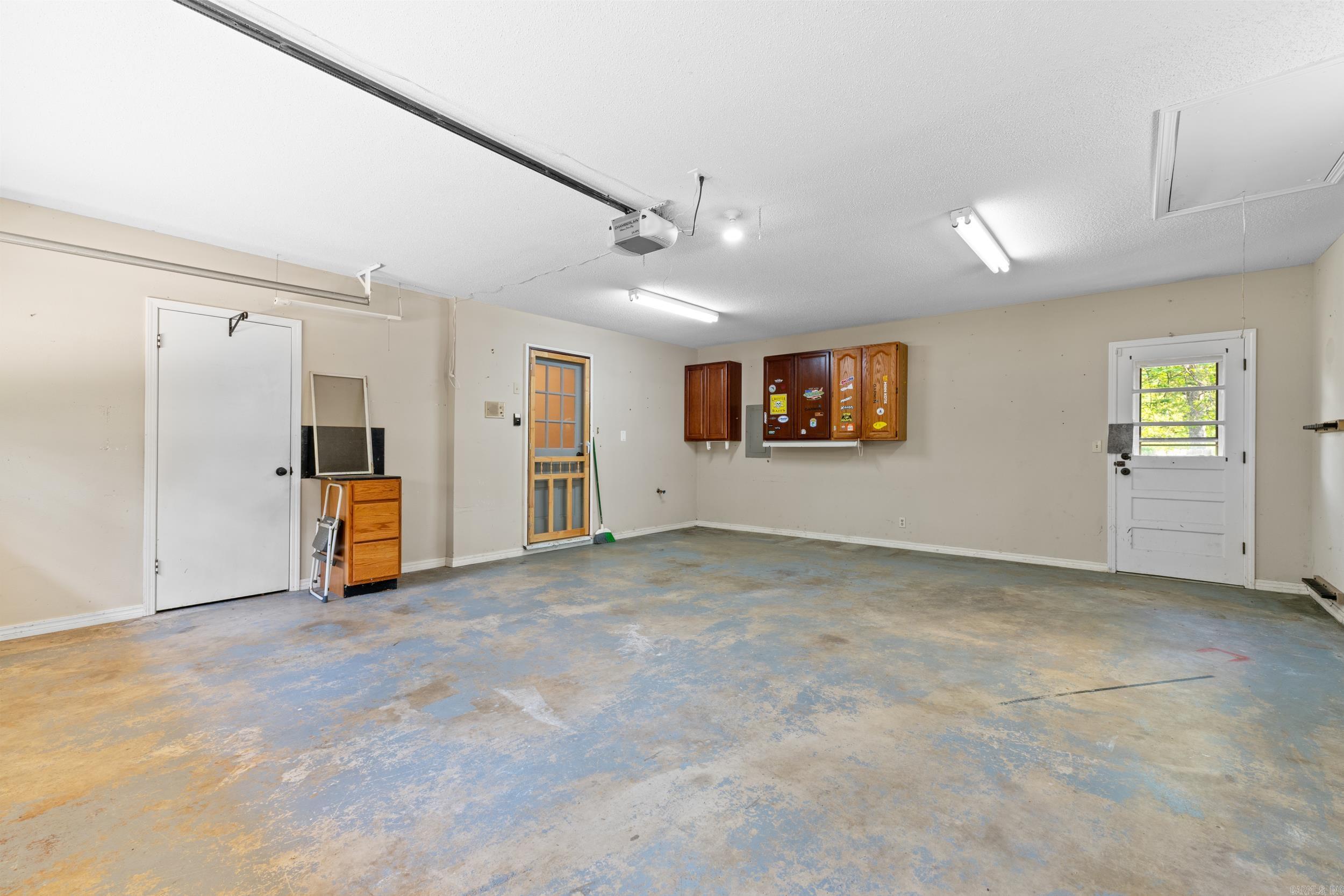 HIGH CHAPERAL - Residential