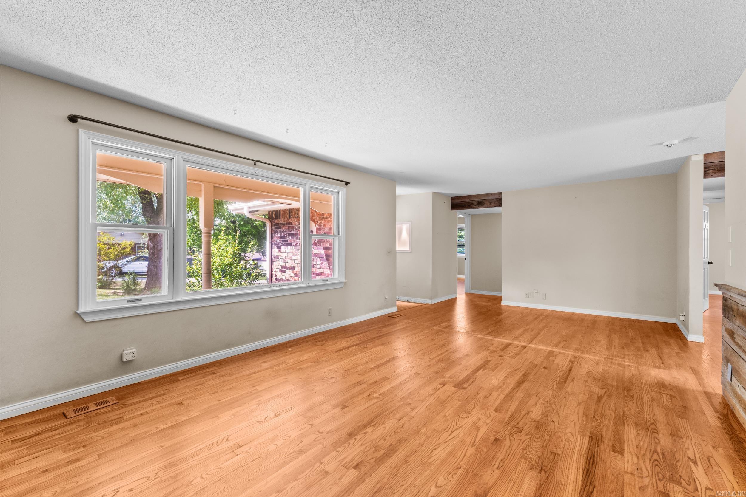 HIGH CHAPERAL - Residential