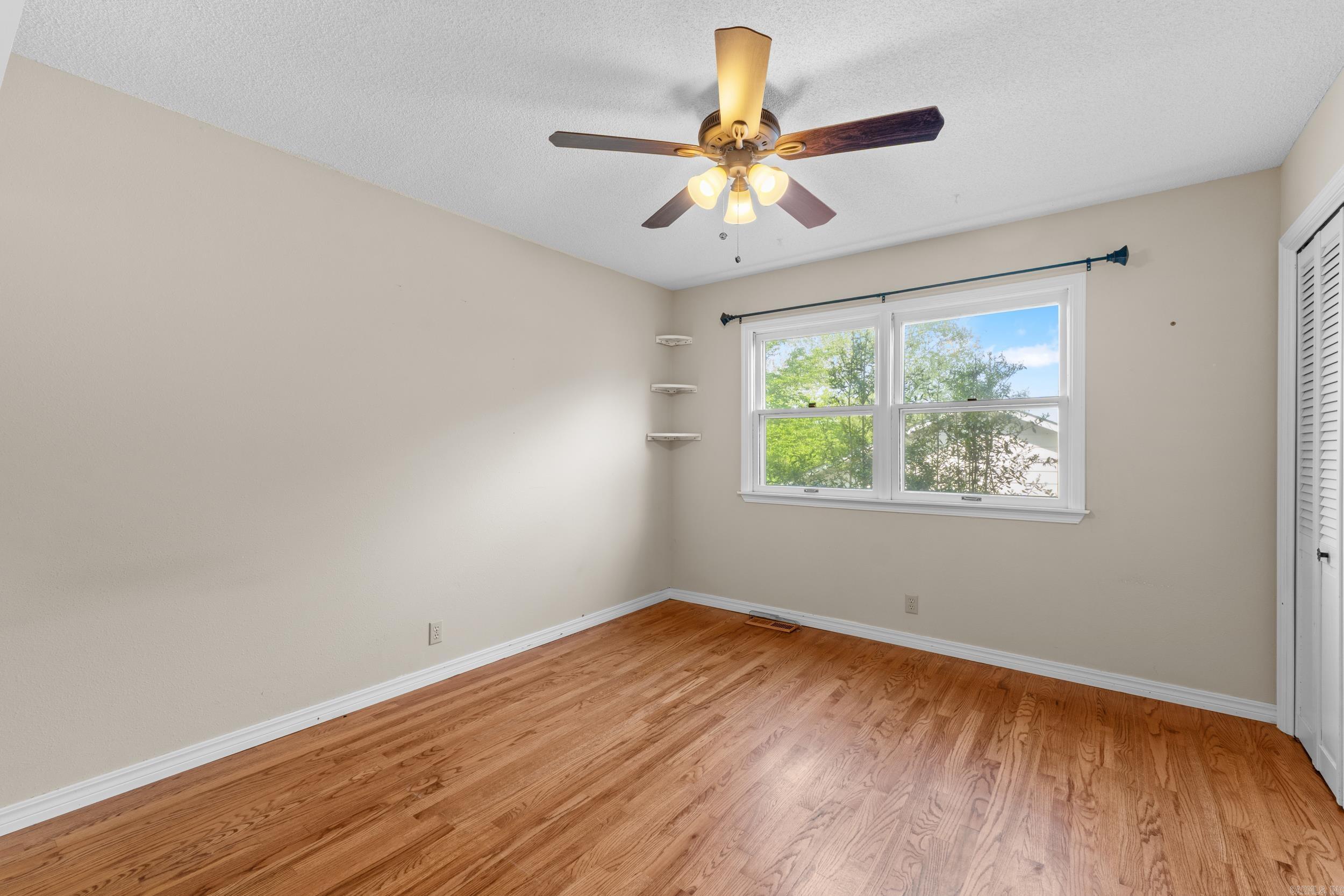 HIGH CHAPERAL - Residential