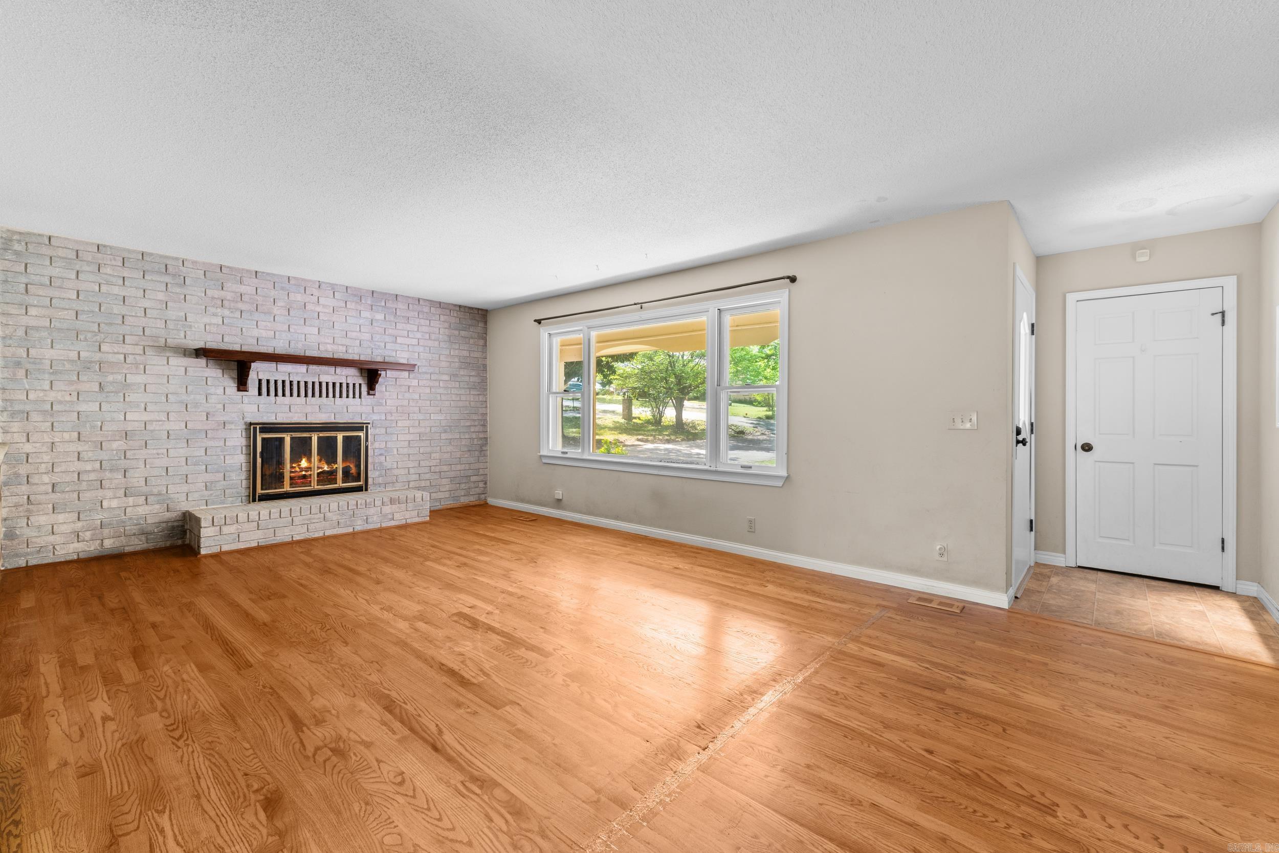 HIGH CHAPERAL - Residential