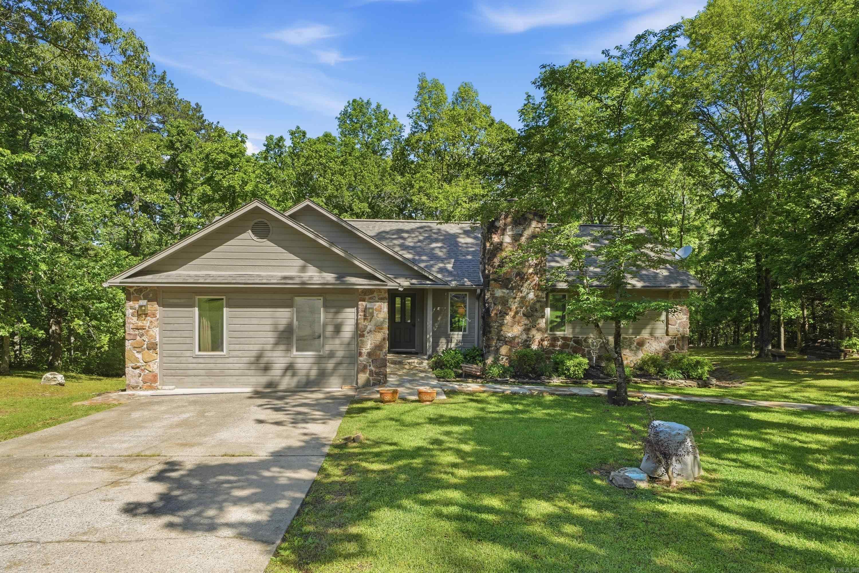 MOUNTAIN RANCH - Residential