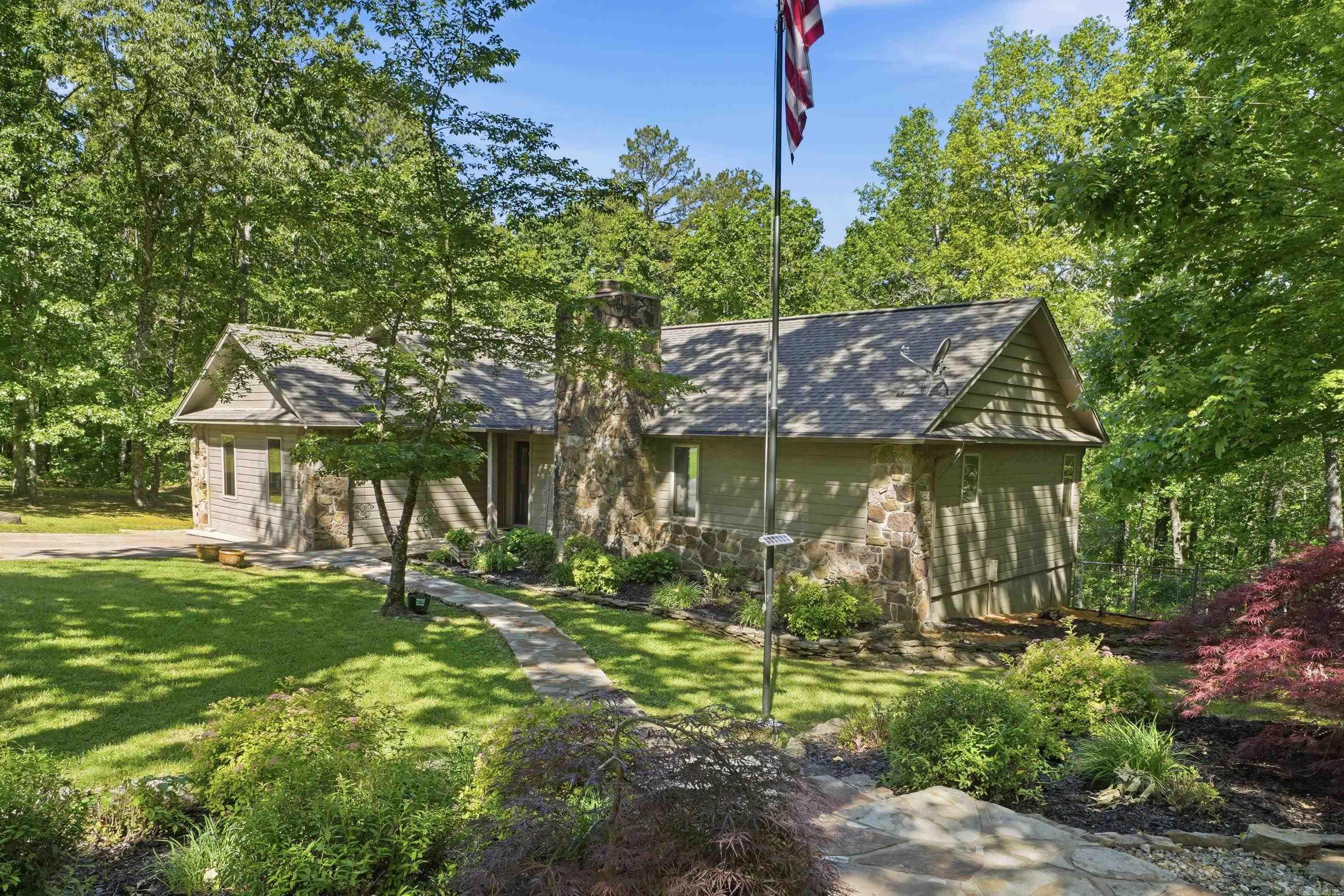 MOUNTAIN RANCH - Residential