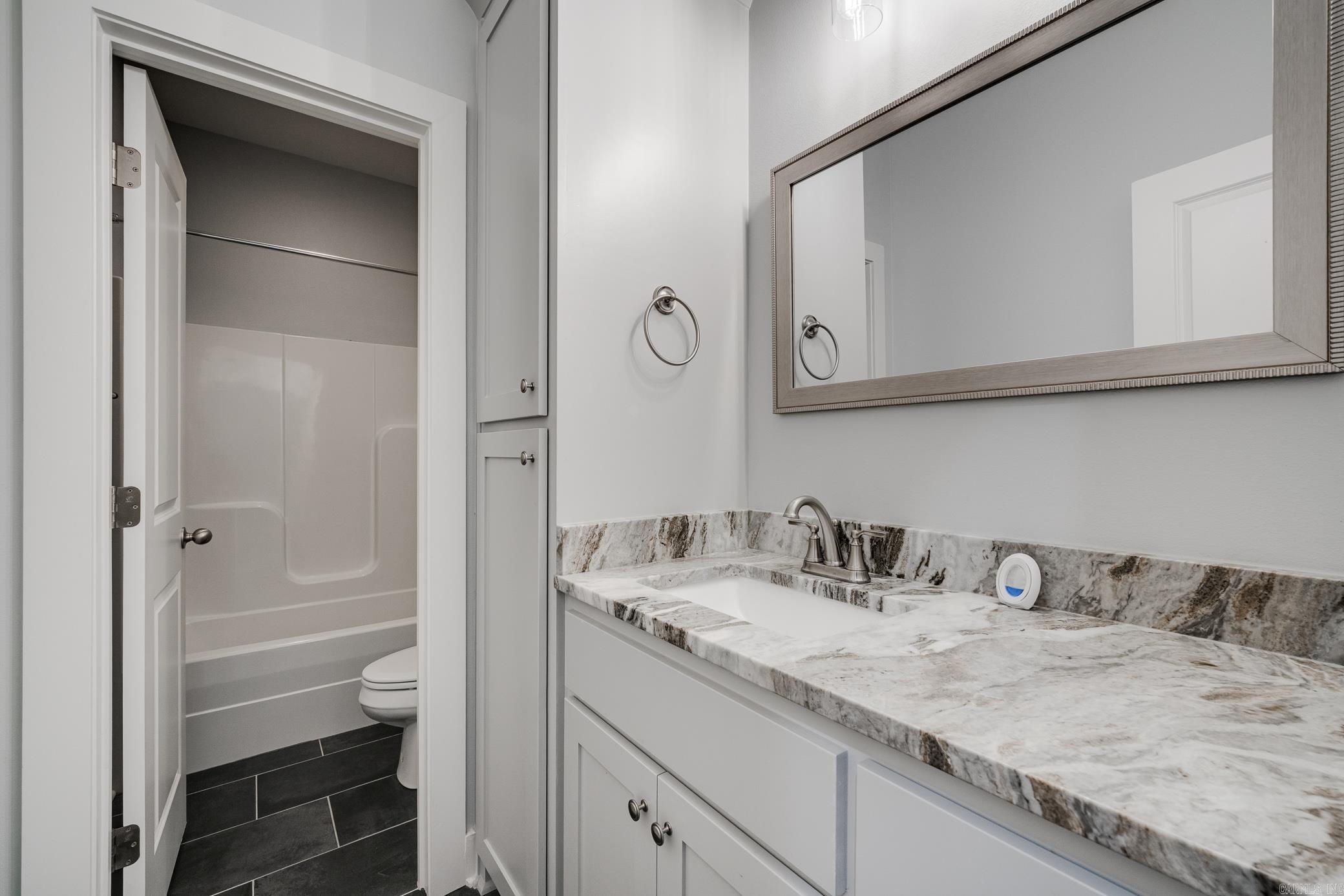 HIDDEN VALLEY ESTATES - Residential