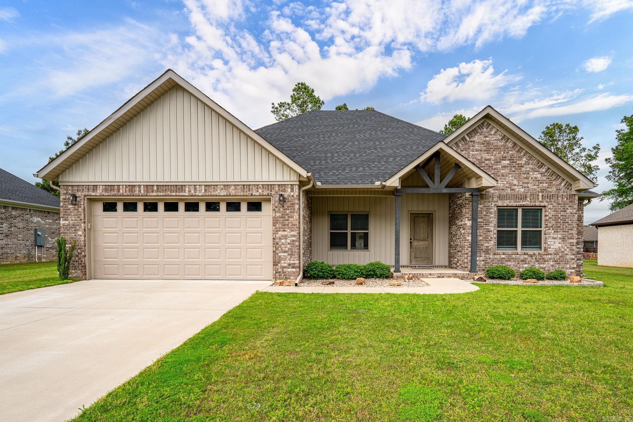 HIDDEN VALLEY ESTATES - Residential