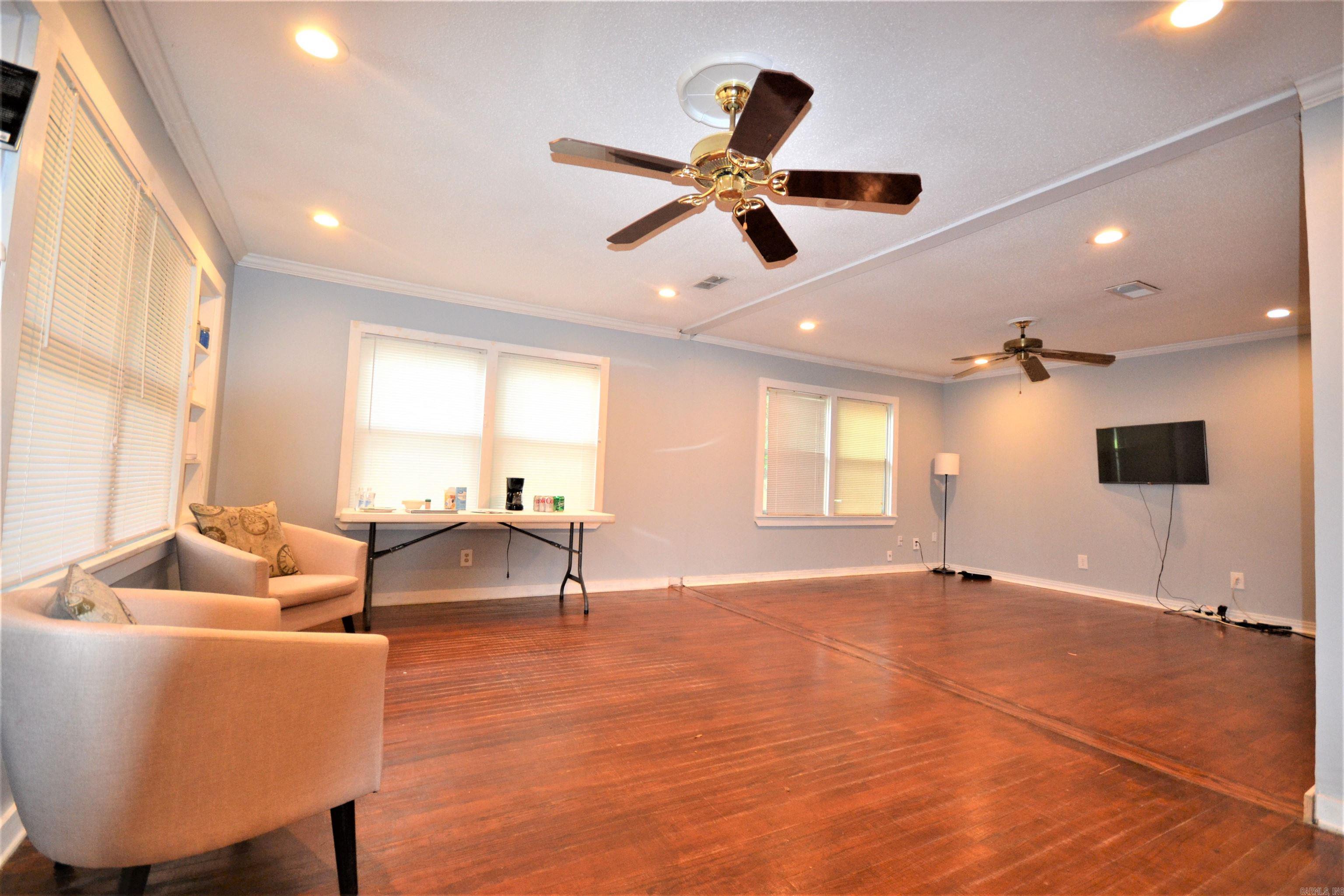 YELVINGTON-COOPER - Residential