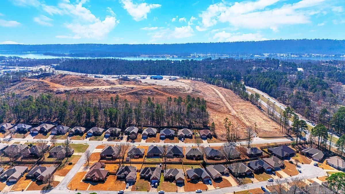 COUNTRY CLUB OF ARK THE - Land