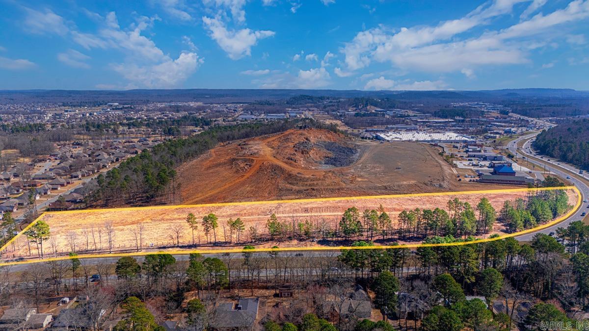 COUNTRY CLUB OF ARK THE - Land