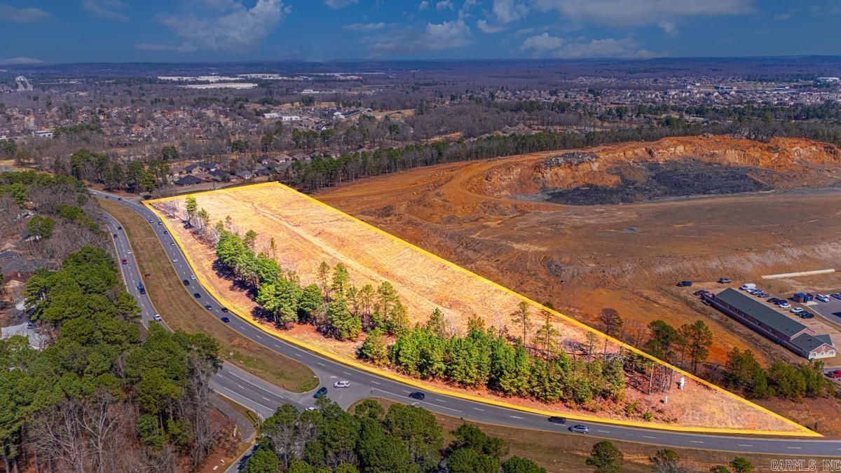 COUNTRY CLUB OF ARK THE - Land