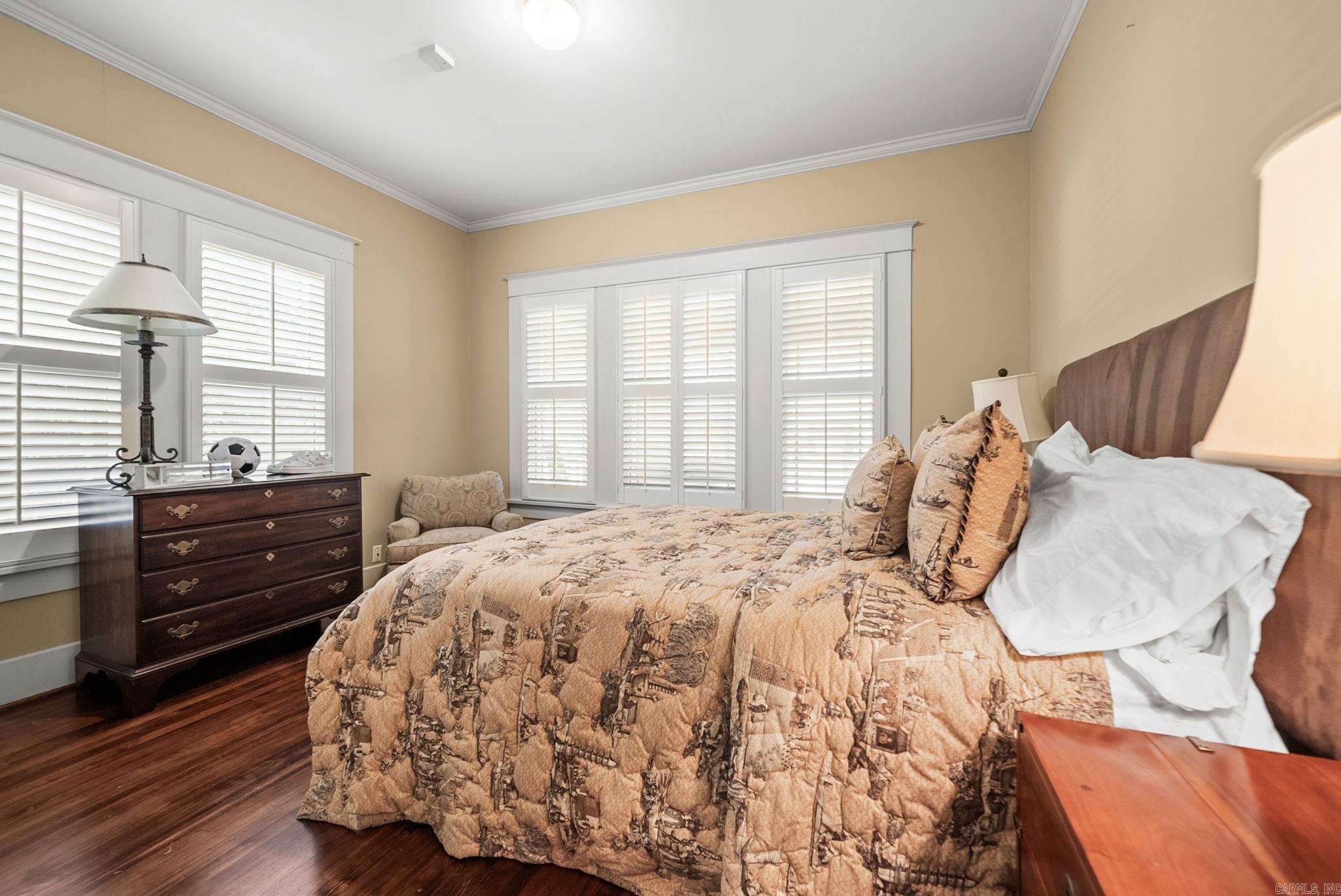 ENGLEWOOD - Residential