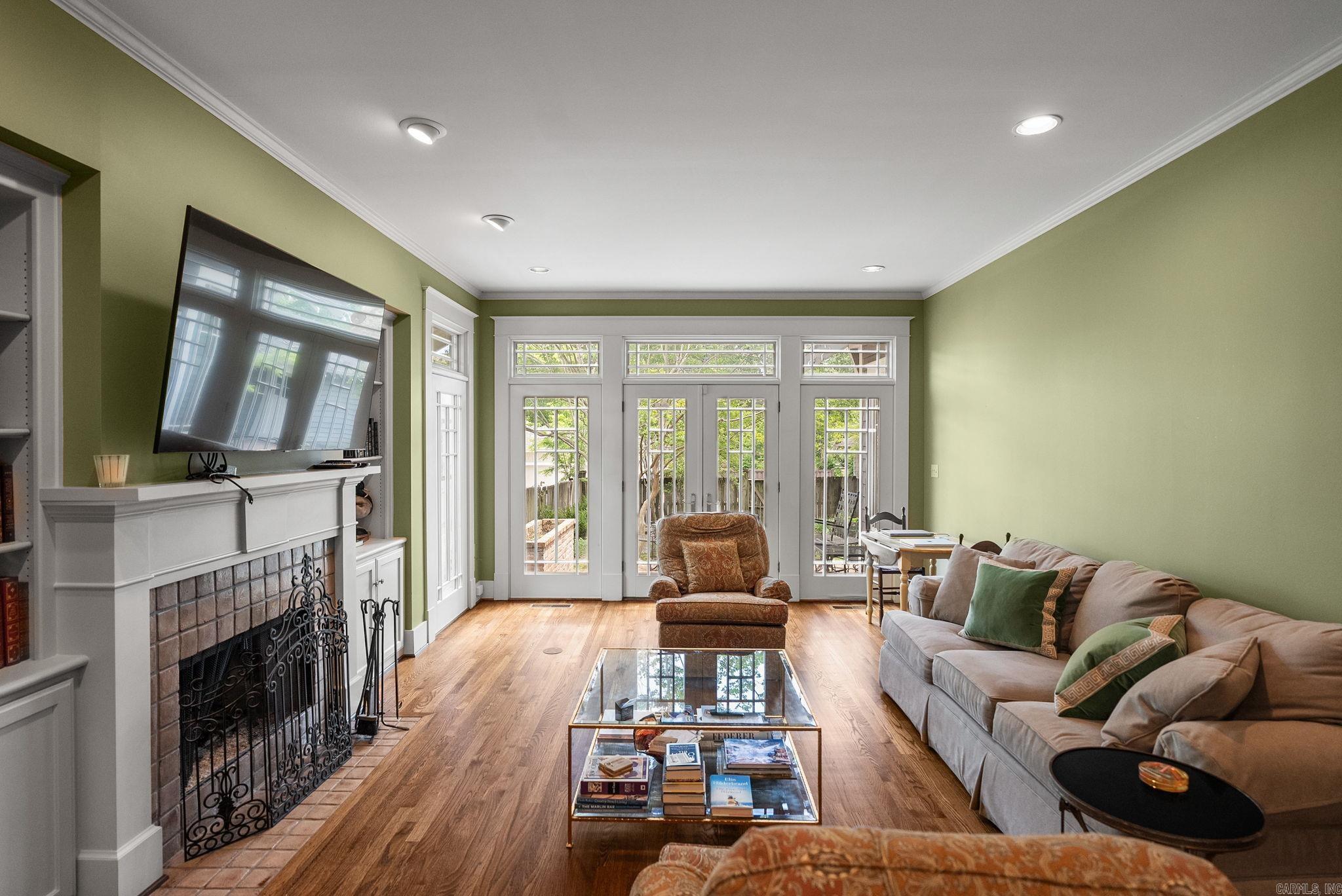 ENGLEWOOD - Residential
