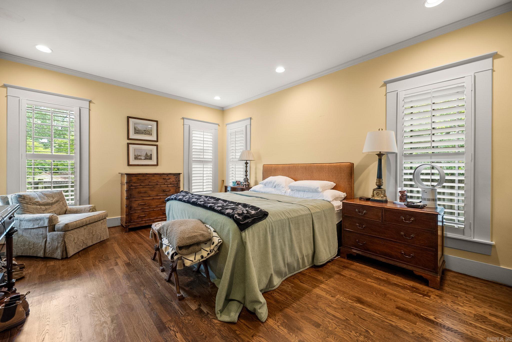 ENGLEWOOD - Residential