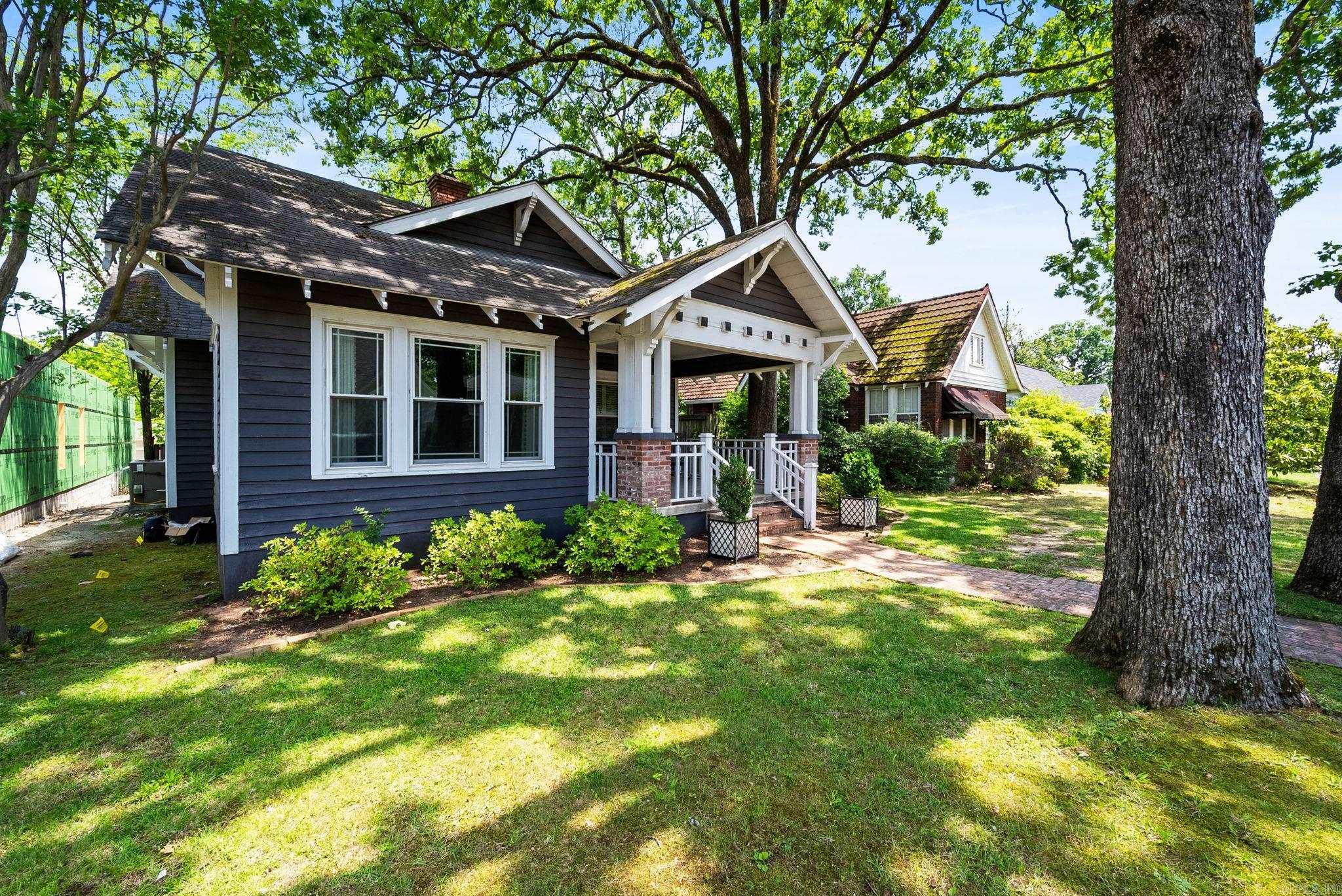 ENGLEWOOD - Residential