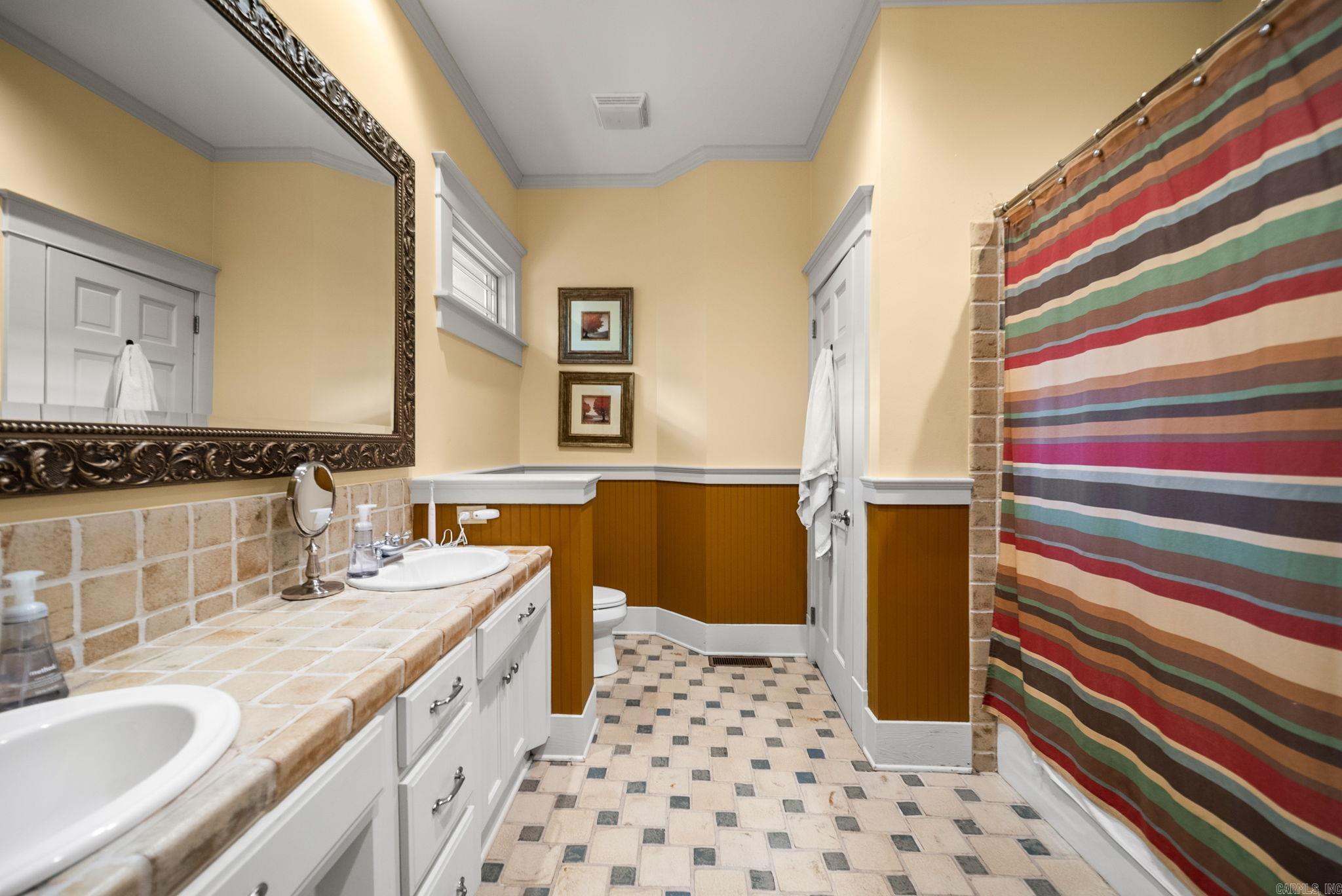 ENGLEWOOD - Residential