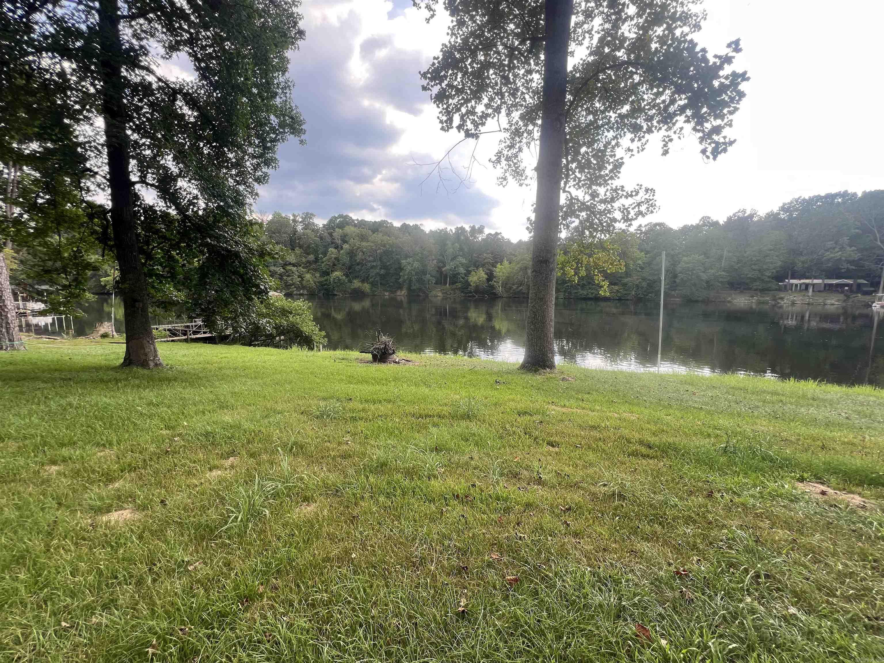 Lake Shore - Residential Lease