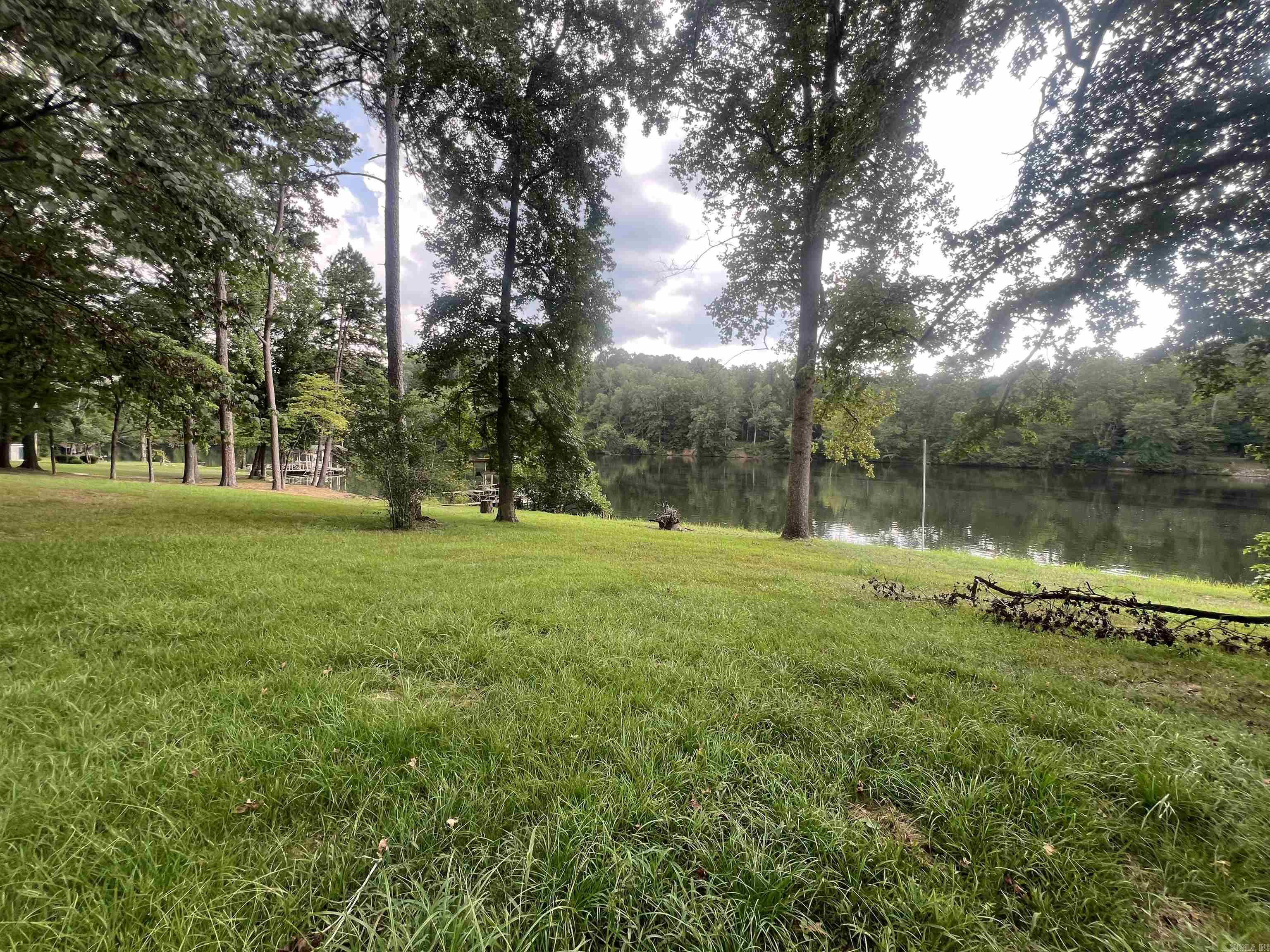 Lake Shore - Residential Lease