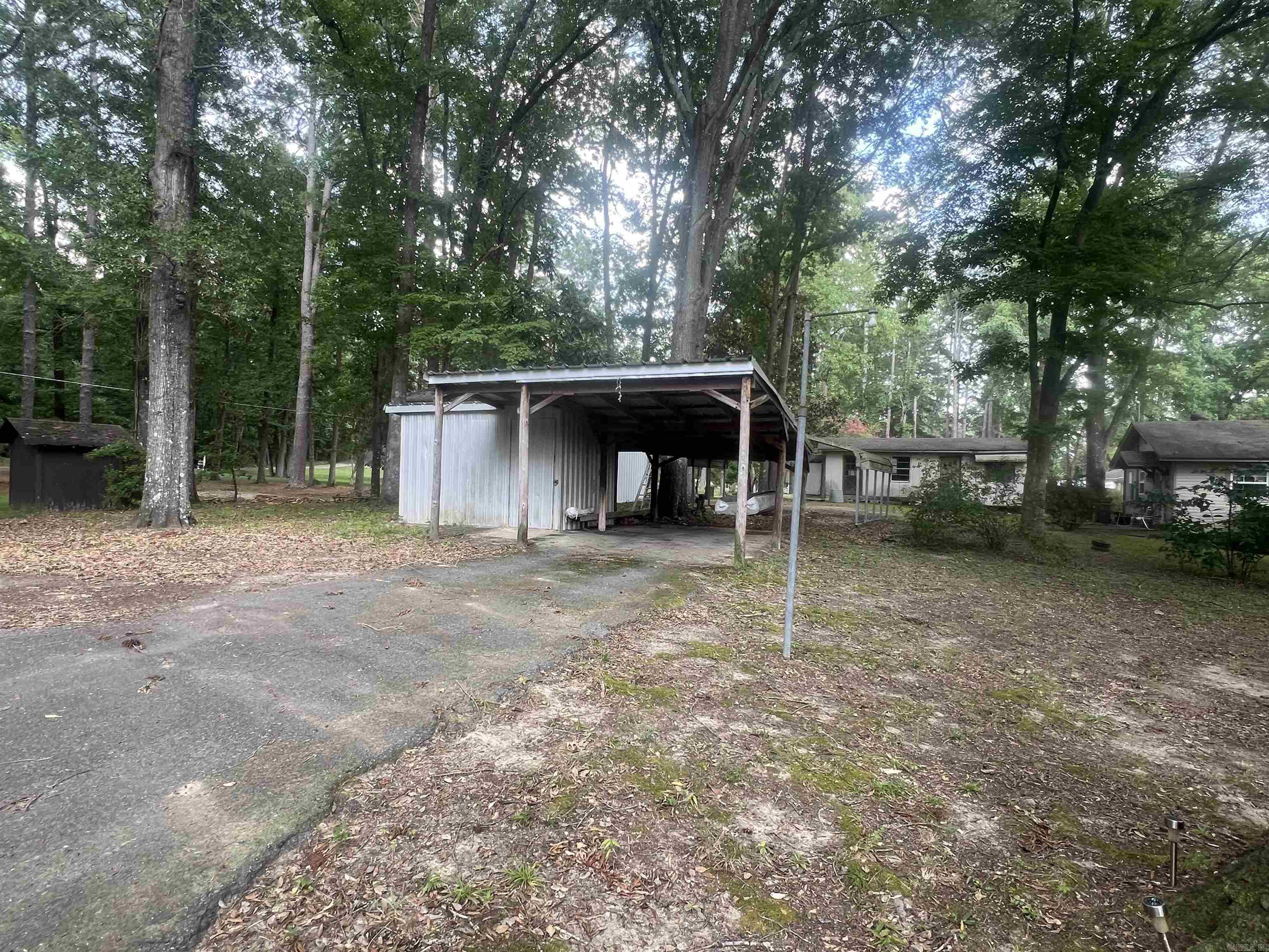 Lake Shore - Residential Lease