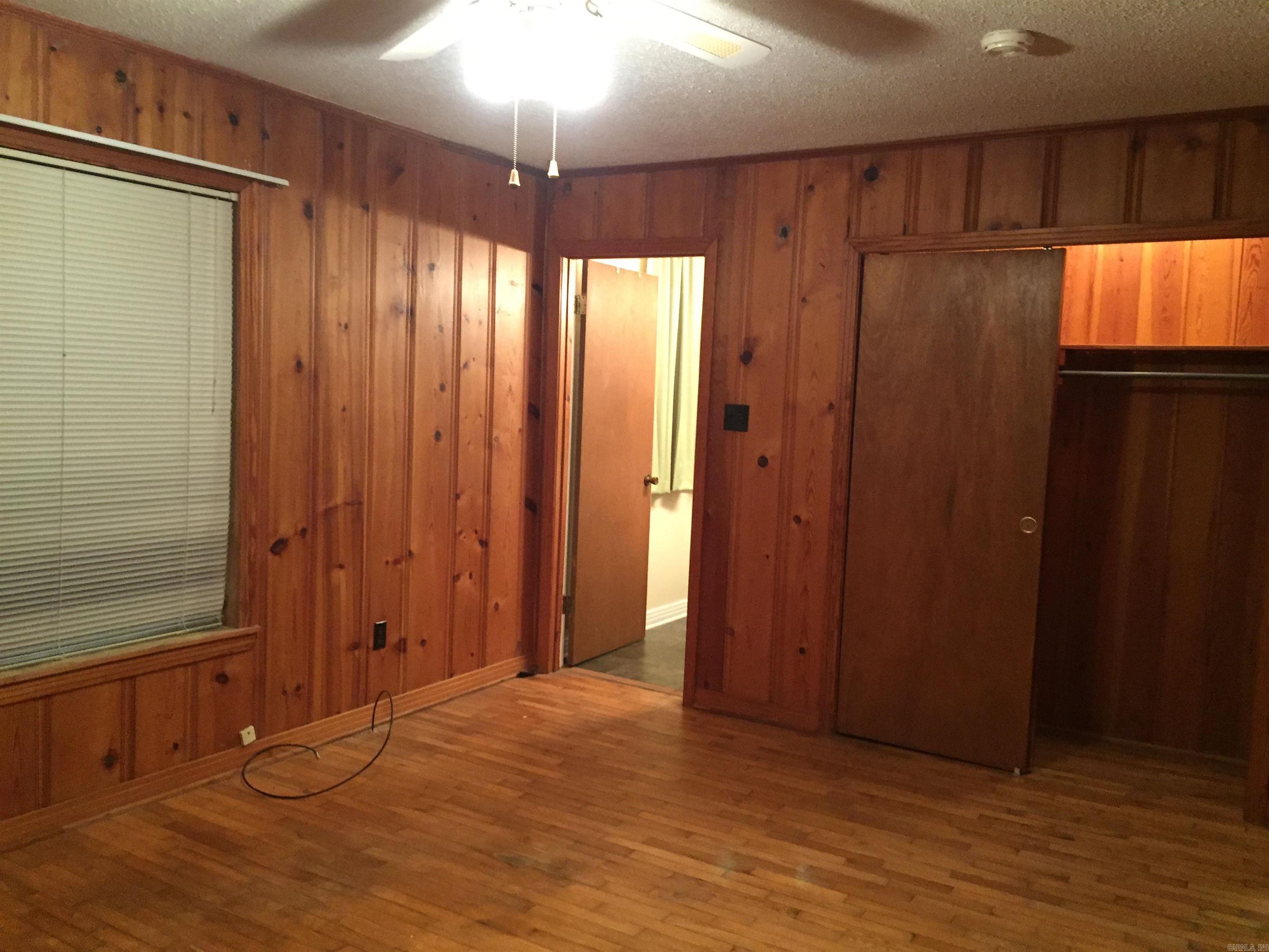 Lake Shore - Residential Lease