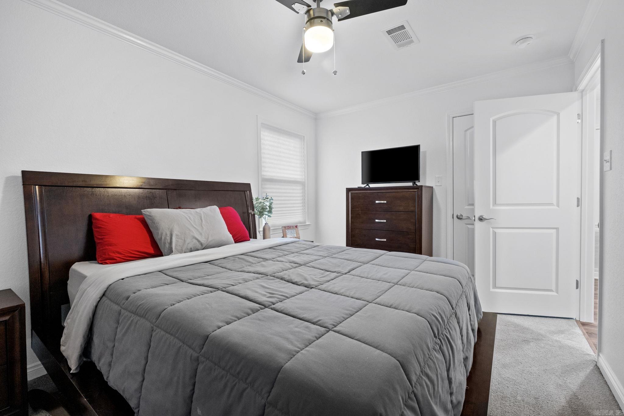 ARBOR OAKS - Residential